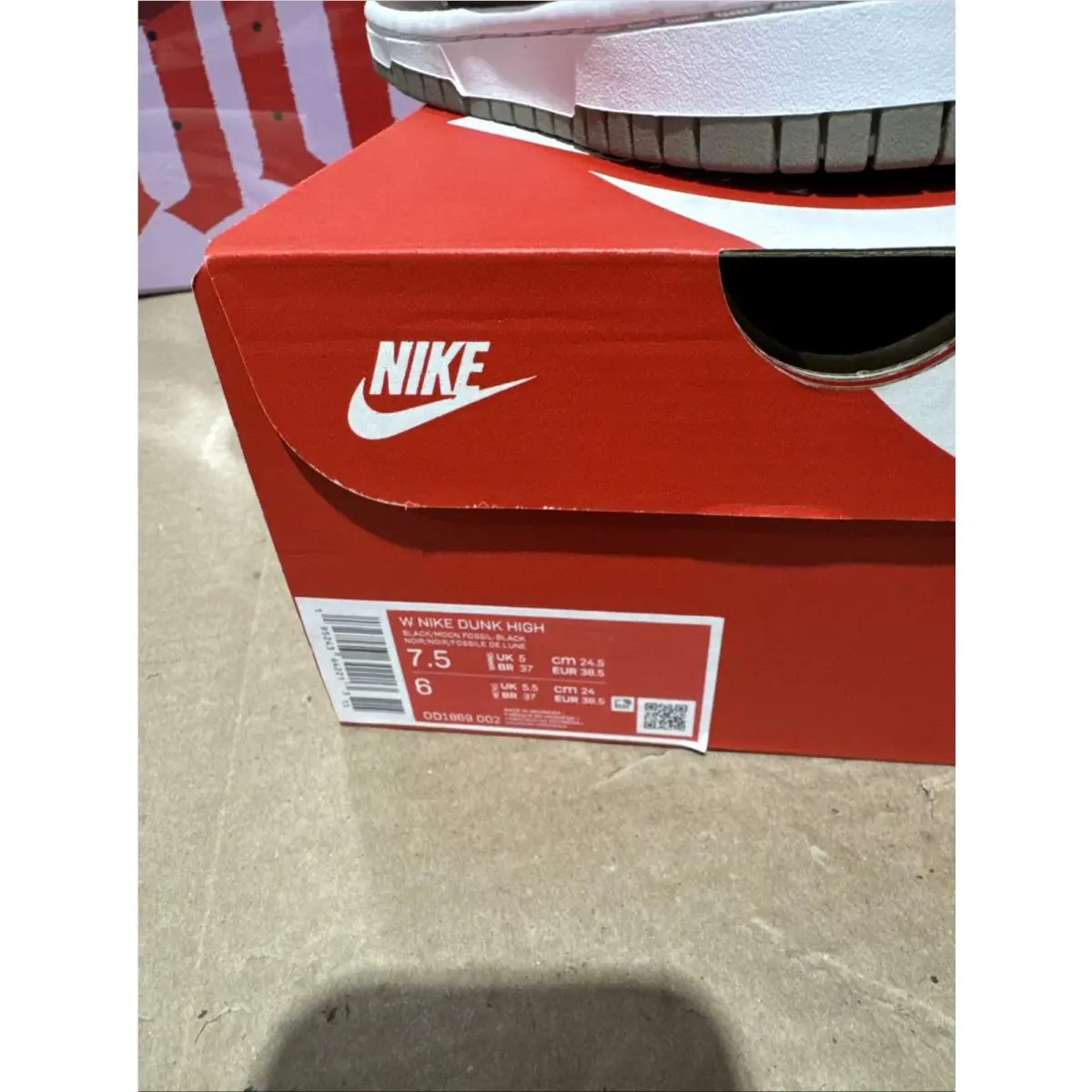 Nike shoes - Nike Dunk - Dunk - DD1869-002 - Brown 1