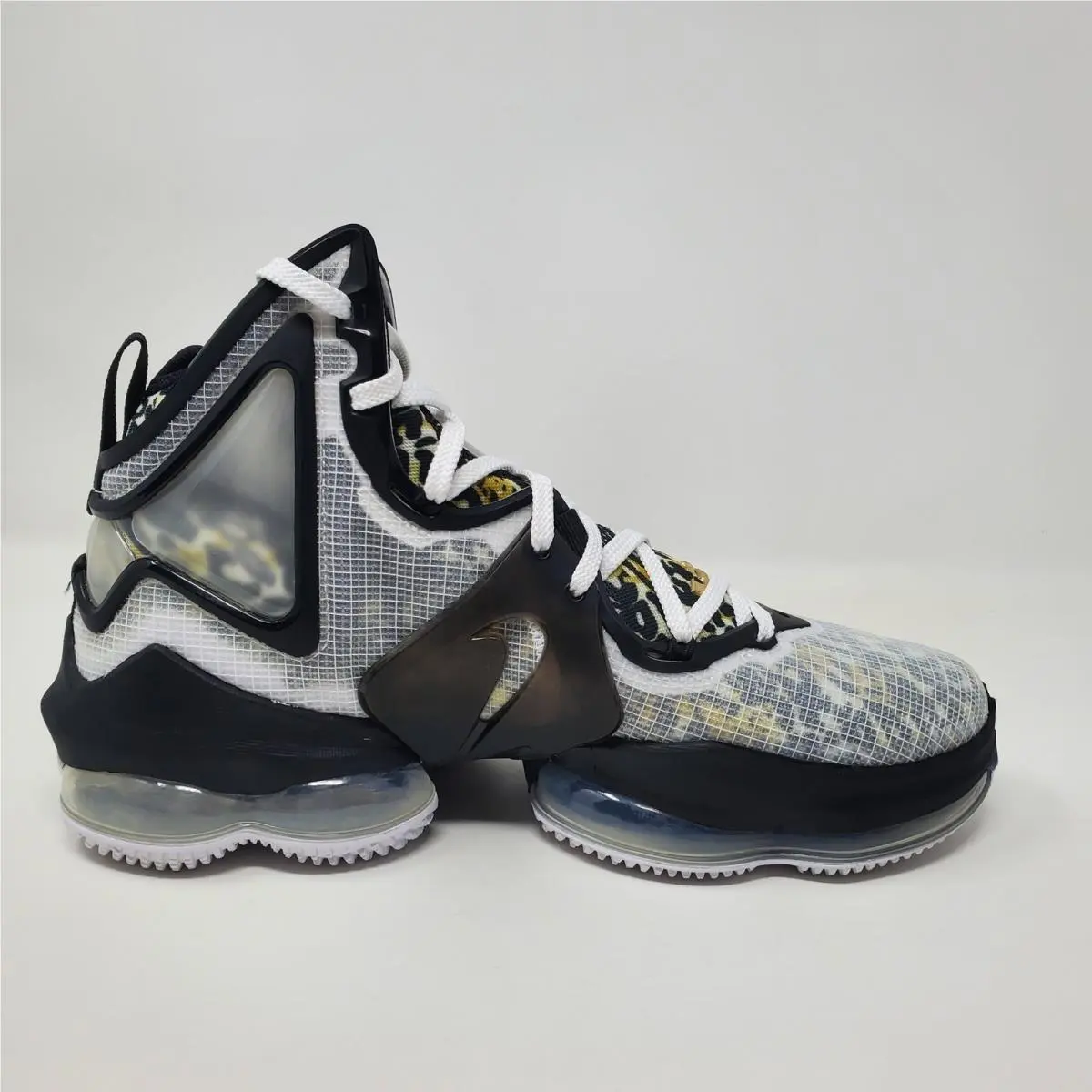 Nike shoes - Nike LeBron 19 - LeBron - CZ0203-100 - Gray 4