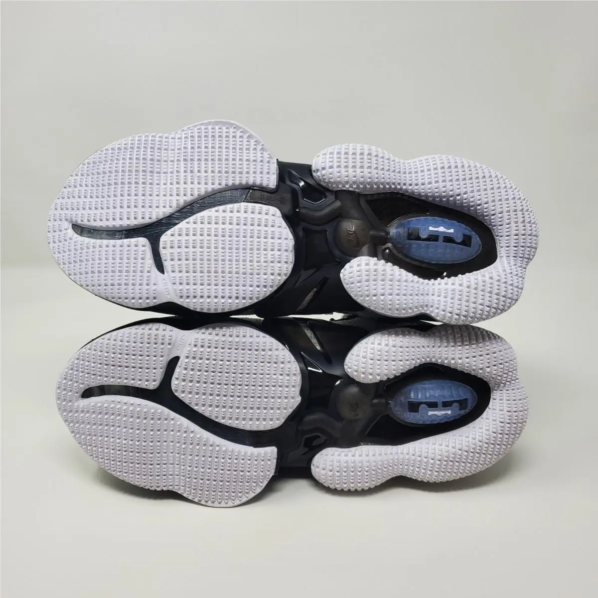 Nike shoes - Nike LeBron 19 - LeBron - CZ0203-100 - Gray 6