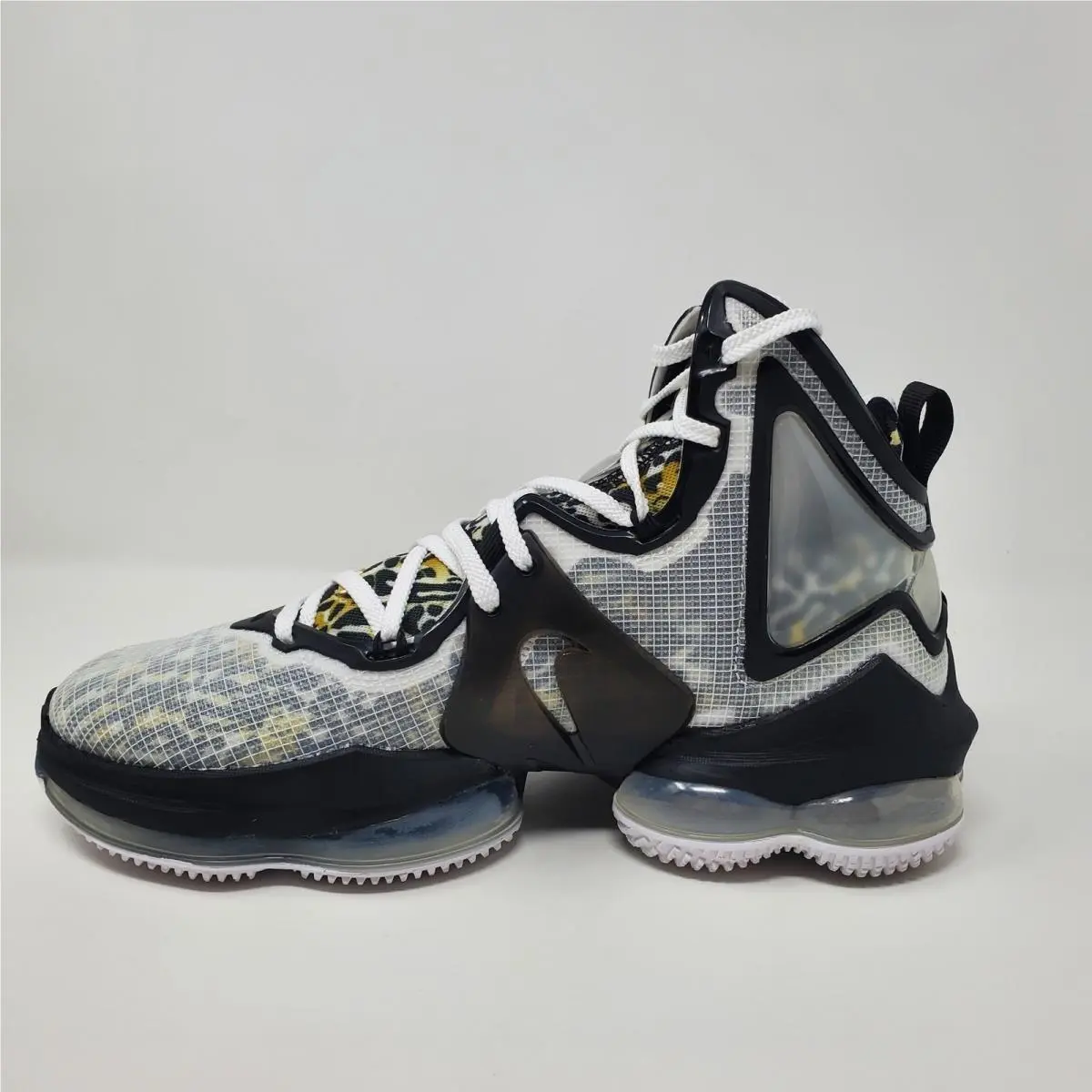 Nike shoes - Nike LeBron 19 - LeBron - CZ0203-100 - Gray 7