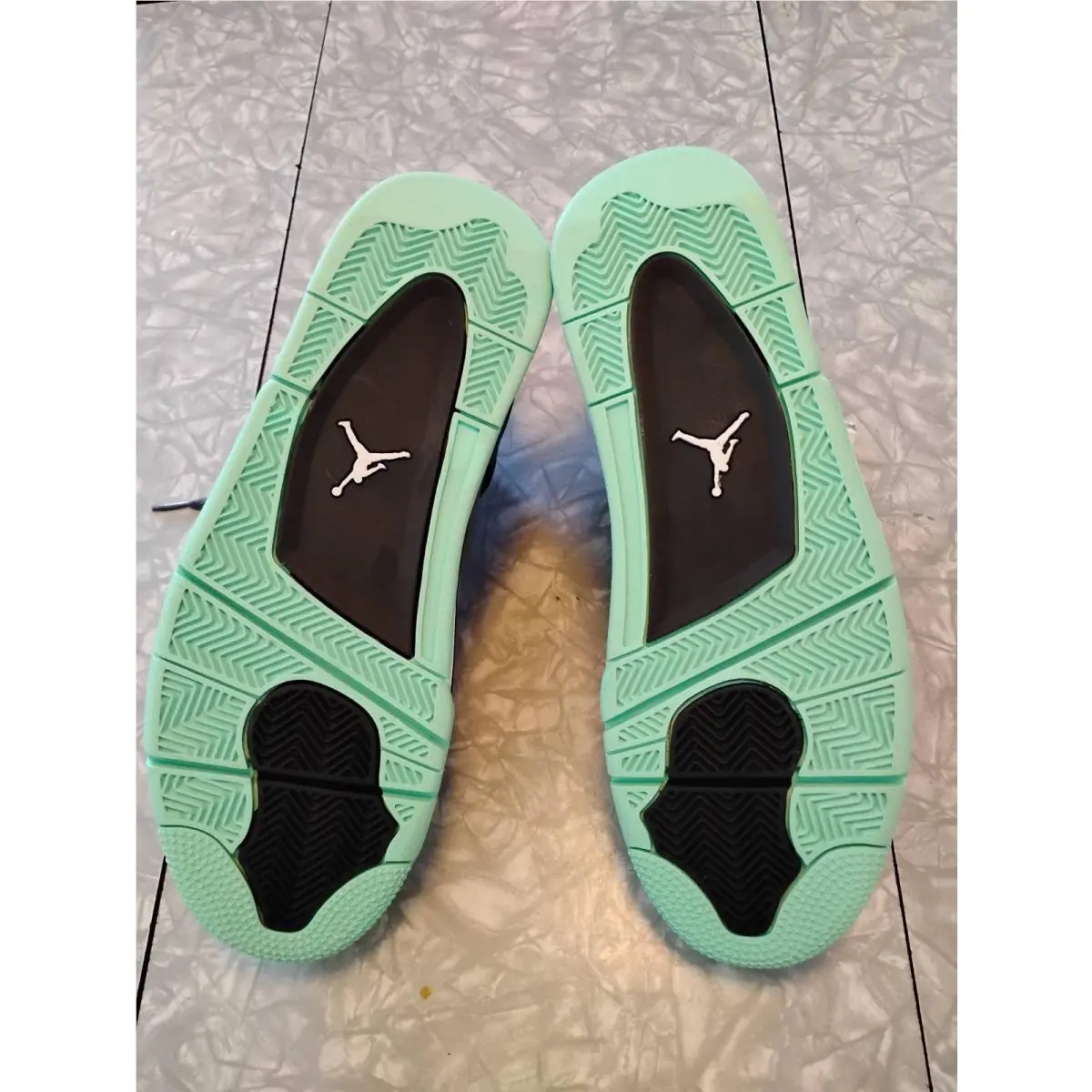 Nike shoes - Air Jordan 4 - Air - 308497-033 - Green (UPC: 0887225129606) 1