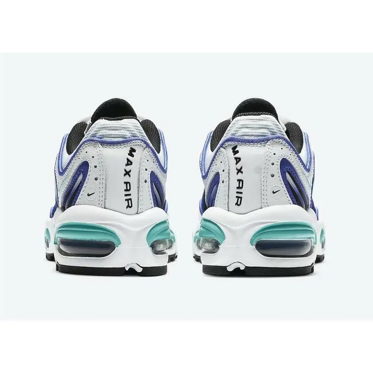 Nike shoes - White, Aurora Green 3