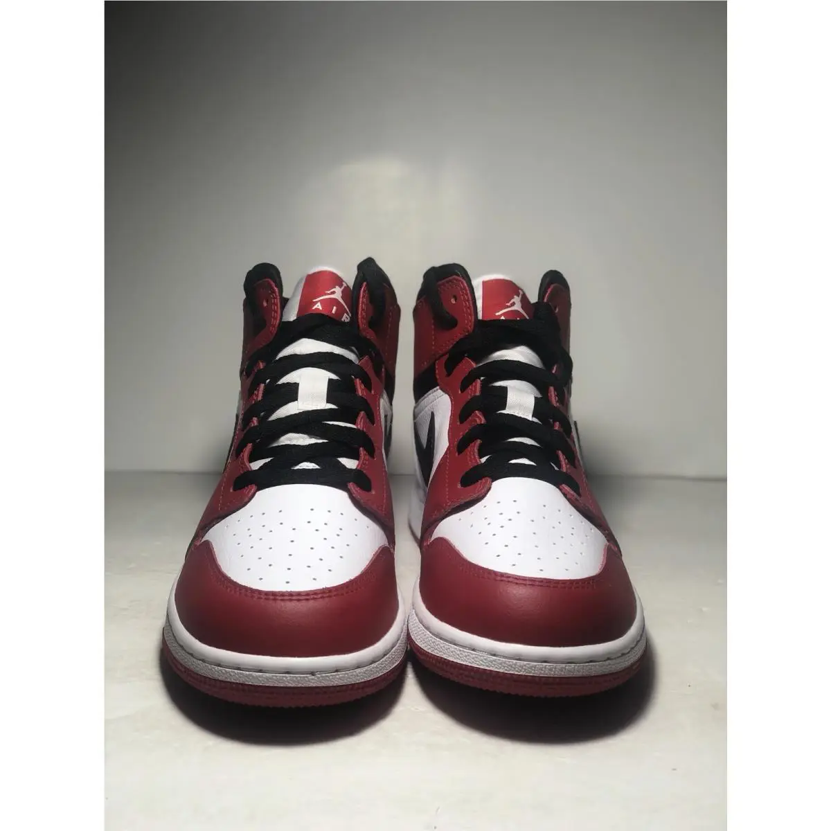 Nike shoes - Chicago - Chicago - 554724173 - White 1