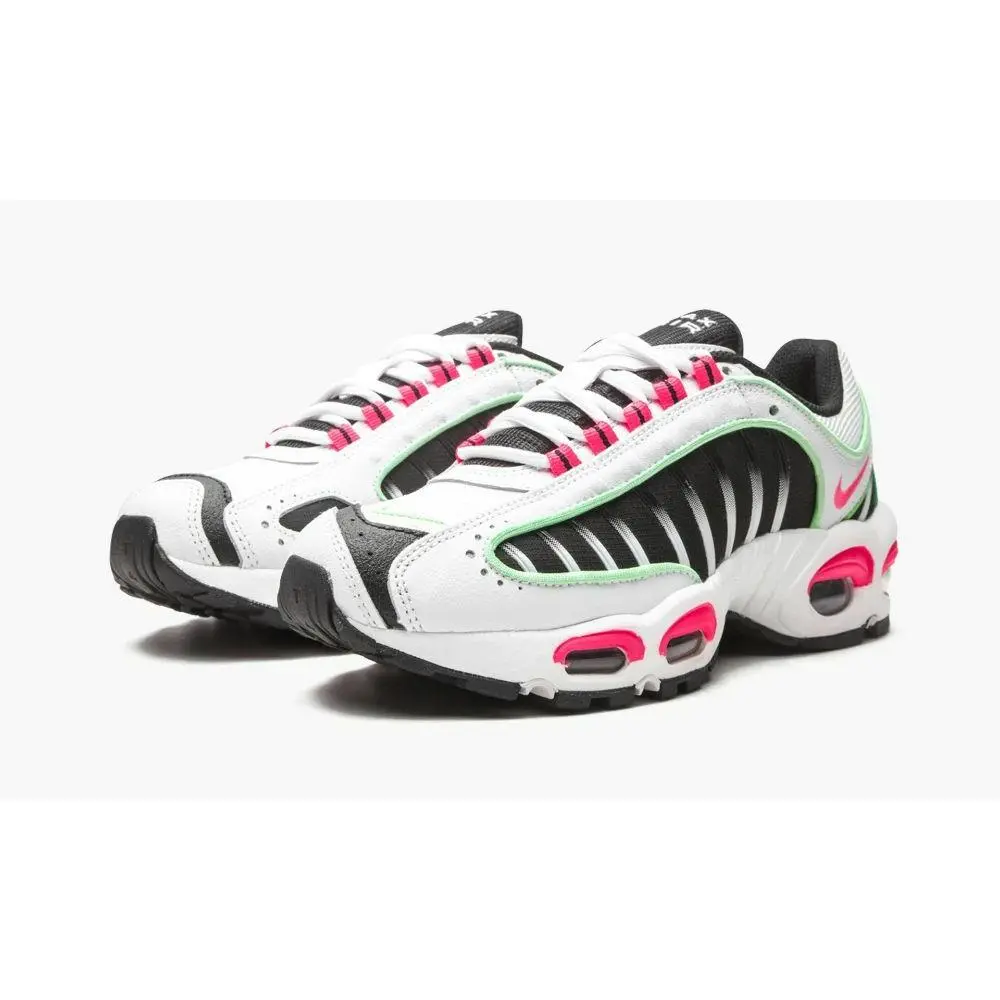Nike shoes - White, Hyper Pink, Illusion Green 11