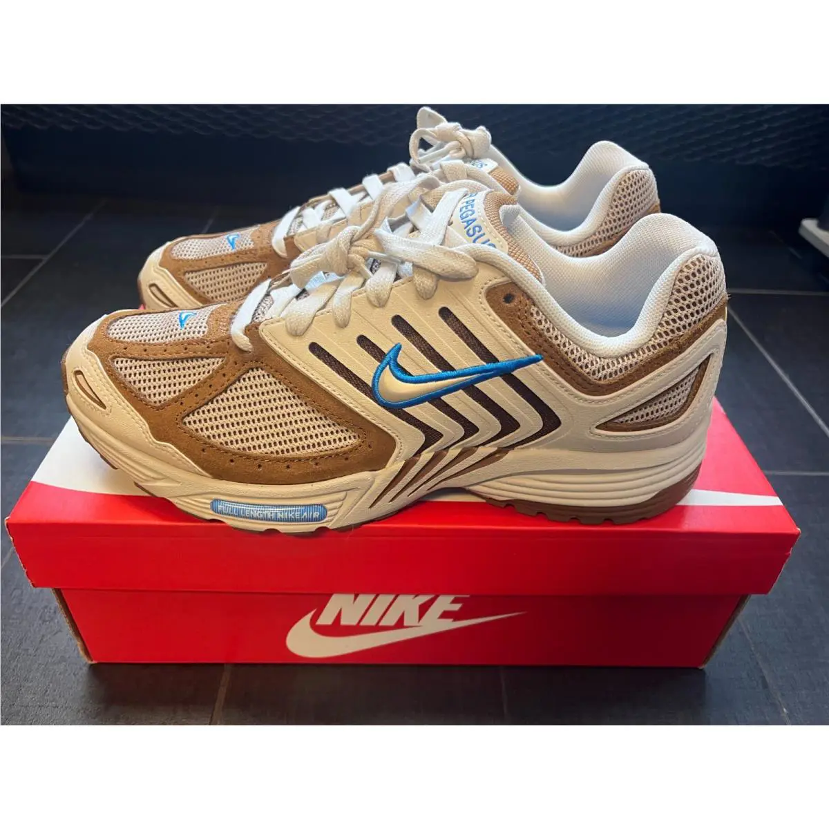Nike shoes - orewood brown 0