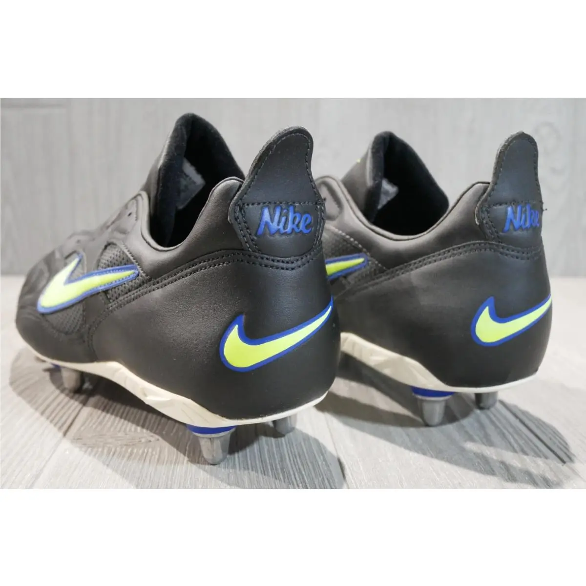 Nike shoes - Black 2