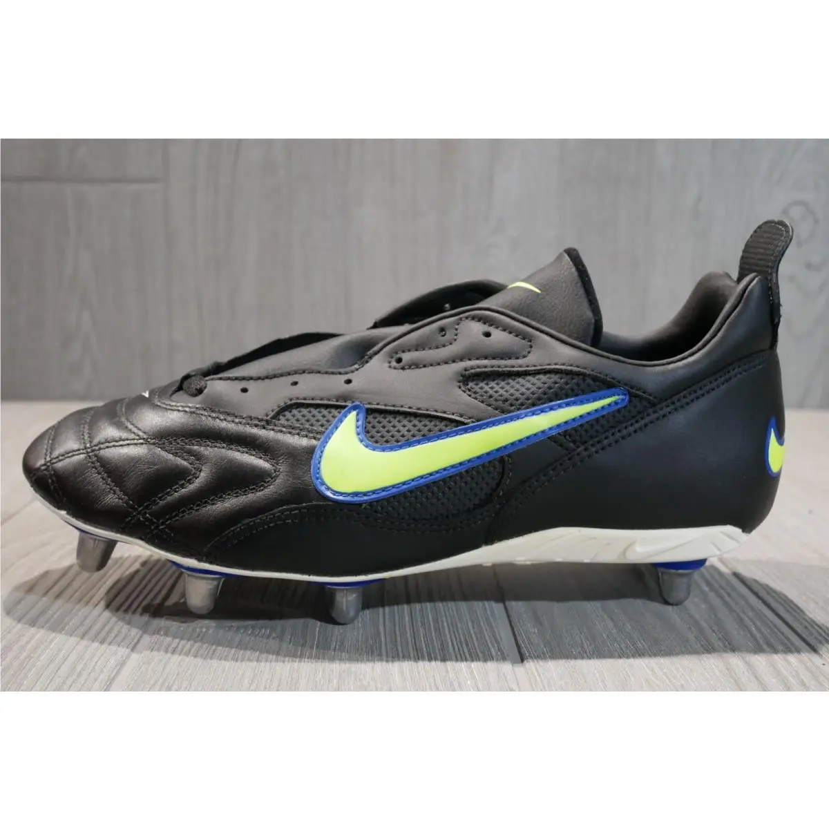 Nike shoes - Black 6