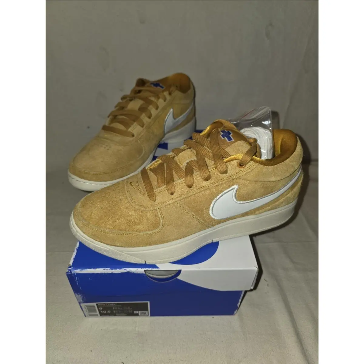 Nike Book 1 Chevrolet Gold Leaf Size 9 DS OG All