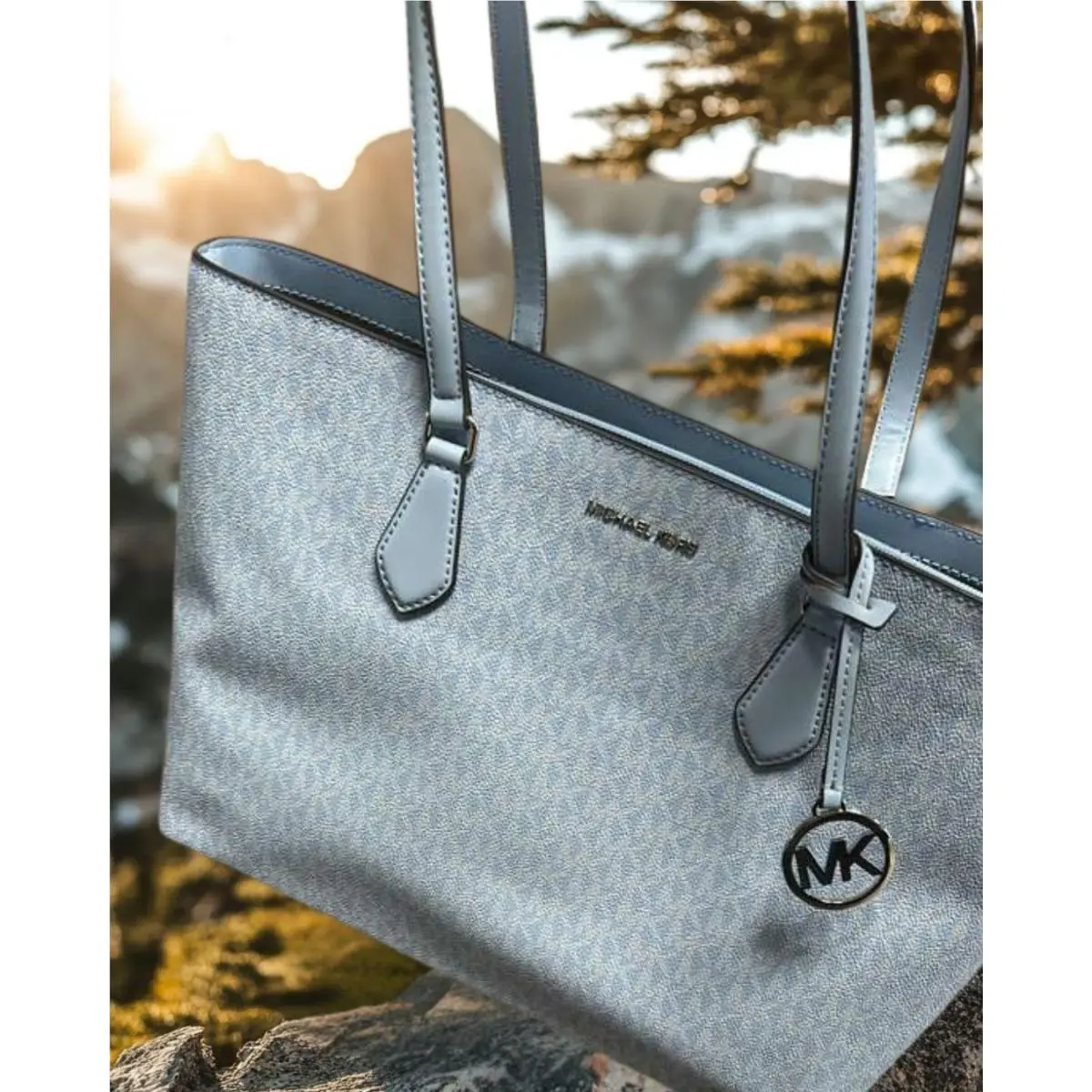 Michael Kors Sheila Women Large Signature MK Logo Shoulder Tote Bag Light Sky