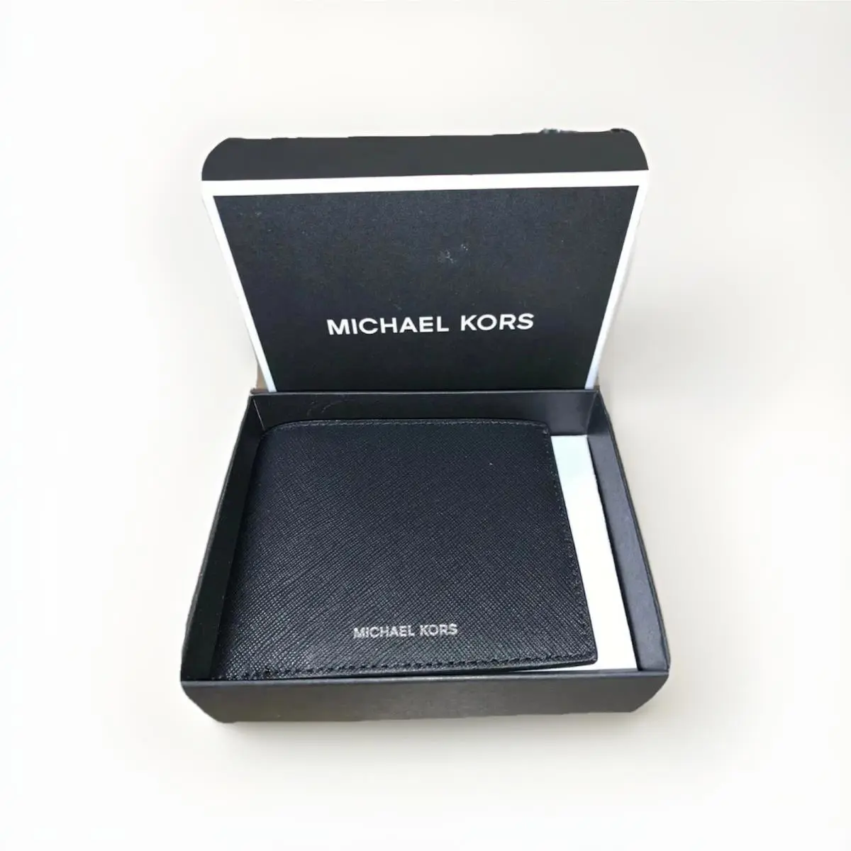 Michael Kors Men`s Andy Leather Wallet Black