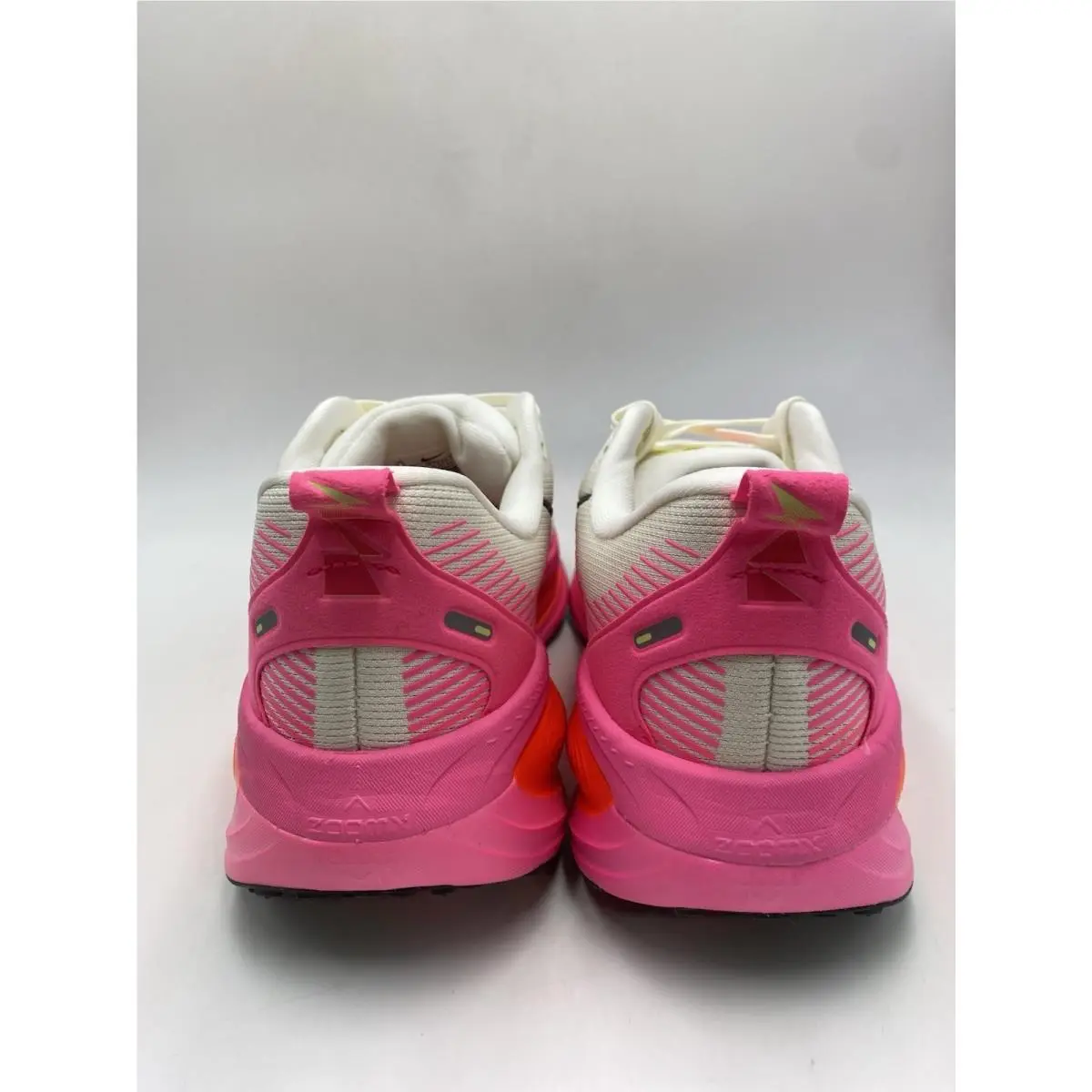 Nike shoes - Nike Vomero 18 - Vomero - IB7315 100 - Sail/Sequoia-Hyper Pink (UPC: 197863429663) 4