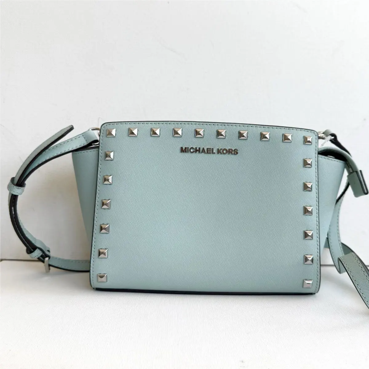Michael Kors Selma Stud Medium Messenger Shoulder Purse Bag Mint Silver