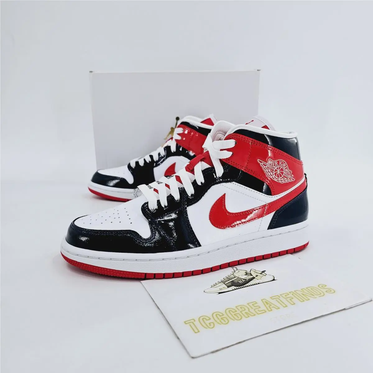 Nike Air Jordan 1 Mid SE Champ Red White Navy Blue Womens Size 8 Shoes