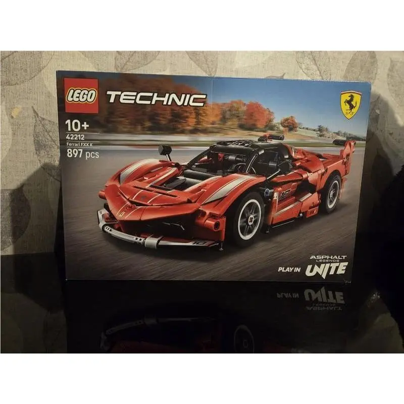 Lego Technic Ferrari Fxx K Supercar Complete Set 897 Pieces 42212