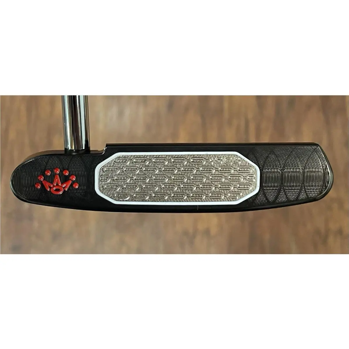 Scotty Cameron  - Studio Style Catalina - 2025 - SCS - Xtreme Dark Finish - DLC - Red, Lie Angle: Black 1