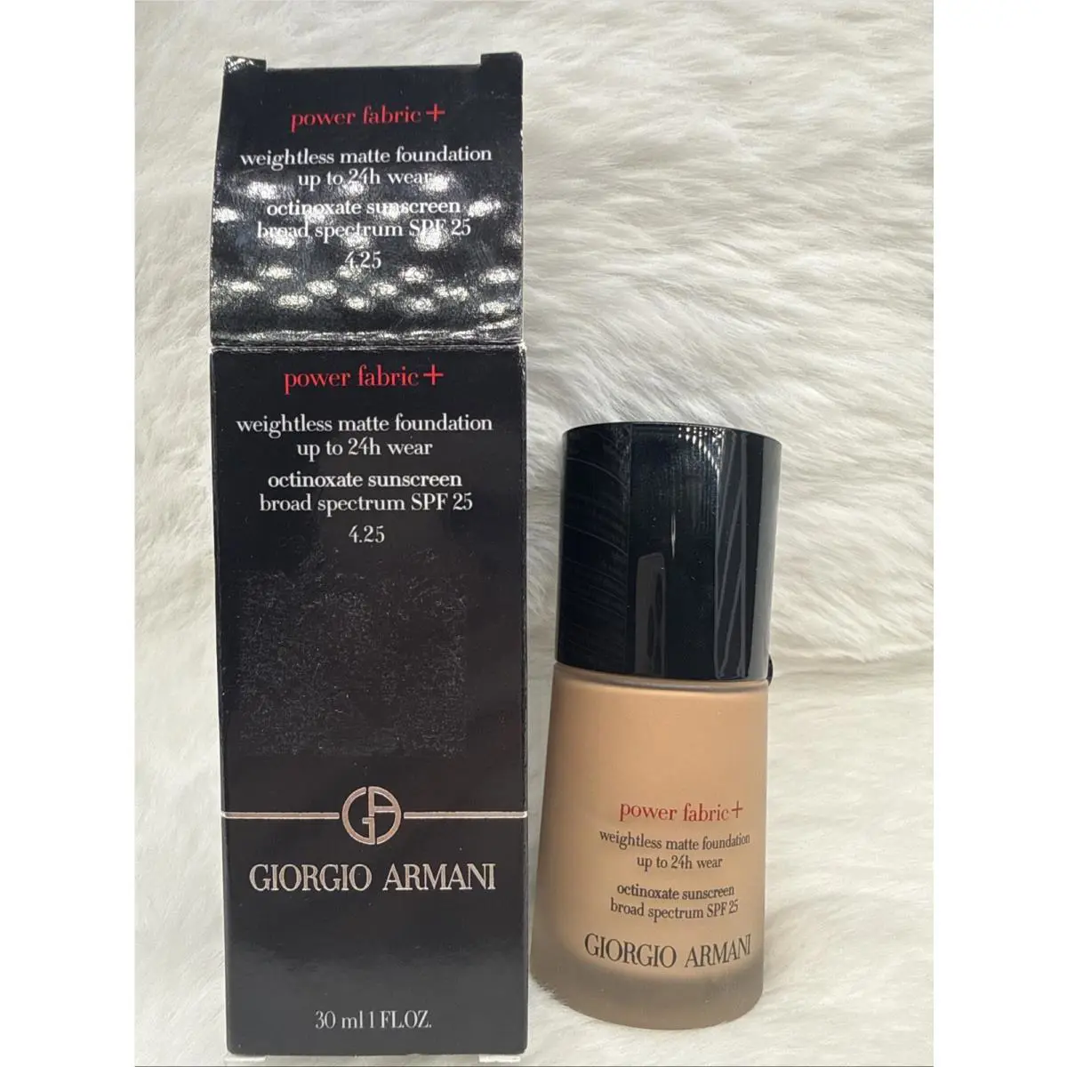 Giorgio Armani Power Fabric + Weightless Matte Foundation SPF25 - Shade 4.25