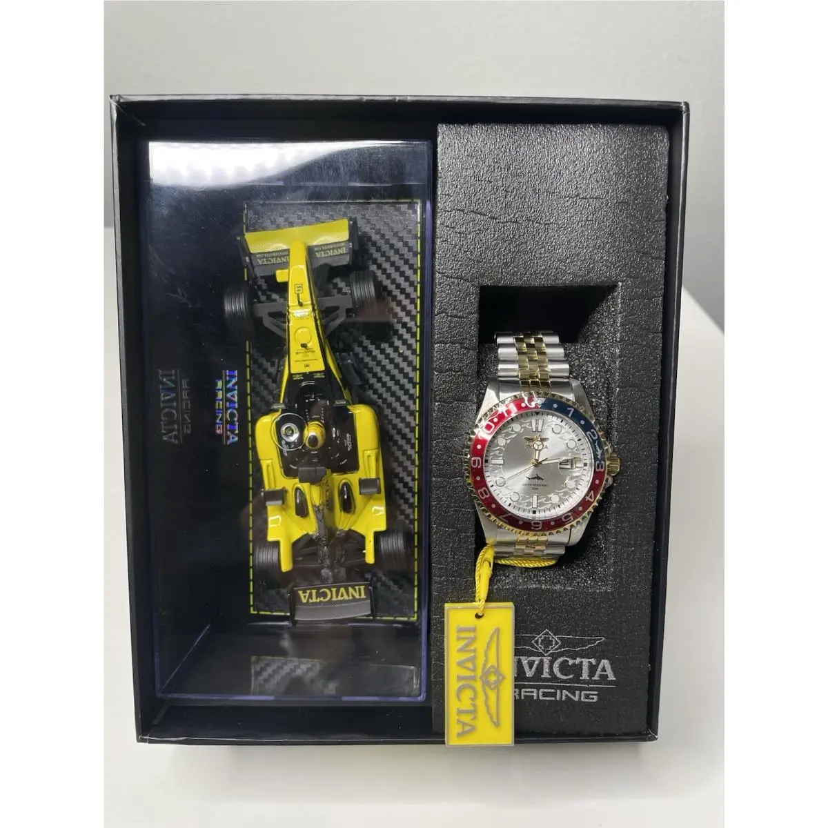 Invicta Pro Diver Men`s Gold Steel Collectible Race Car Bundle 40012 Watch 43 mm