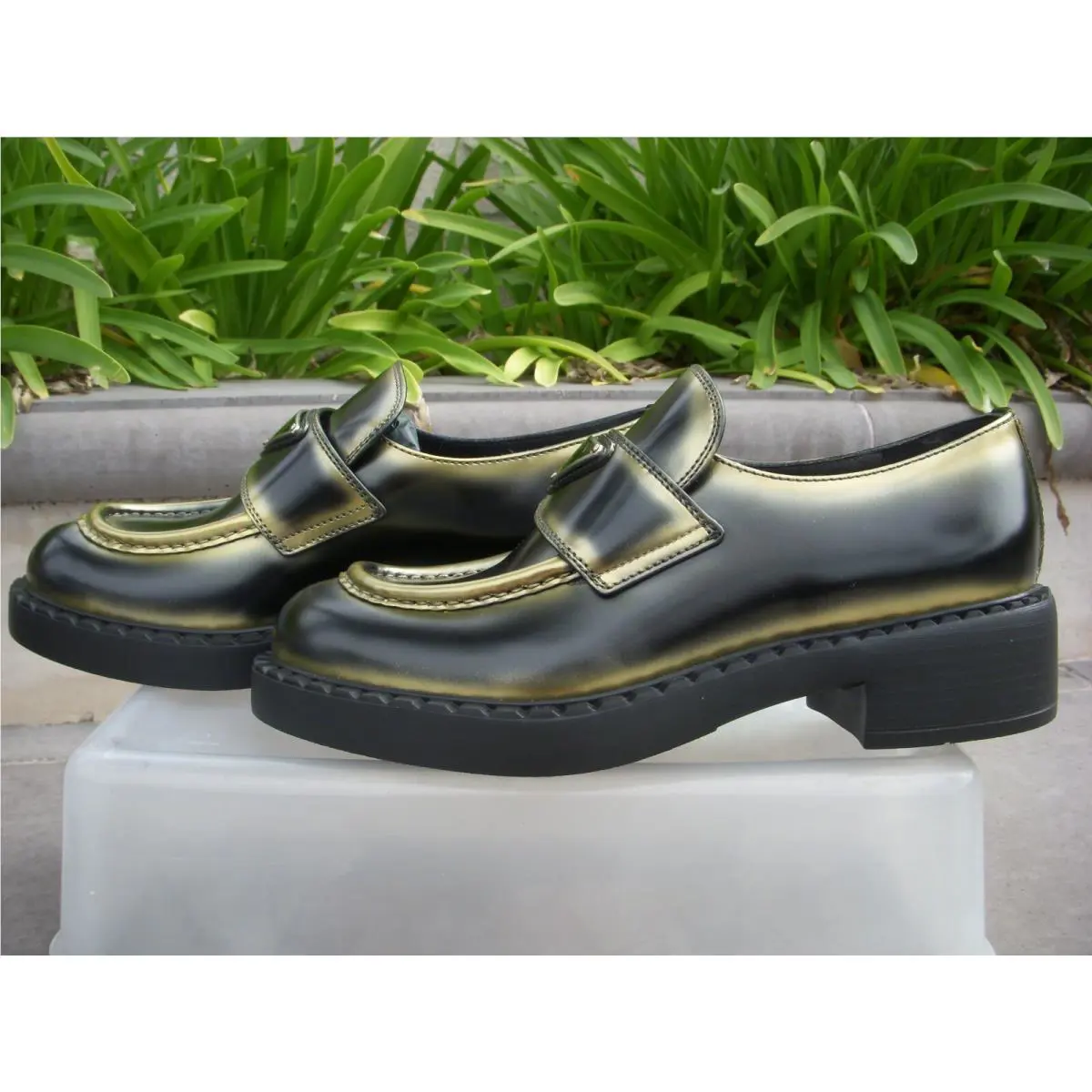 Prada Chocolate Lambskin Loafers Nero Platino Triangle Logo Gold Wmn`s Sz 38 8M