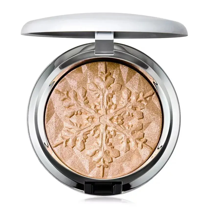 Mac Extra Dimension Skinfinish Highlighter Gleamscape 7.5g/.26 oz Limited Ed by MAC Cosmetics