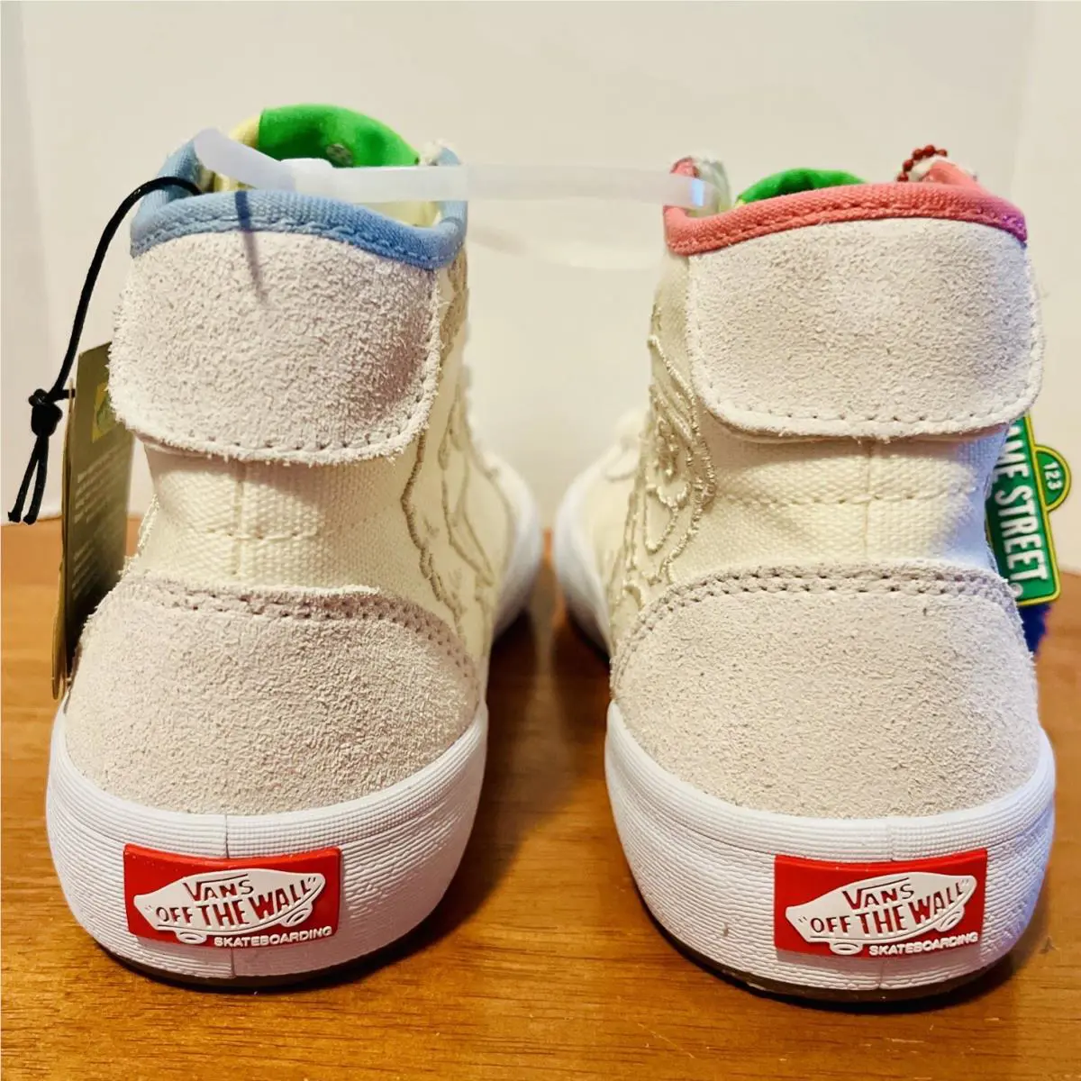 Vans shoes - Vans Sesame Street The Lizzie - VN0A4BX1448 - Ivory 2