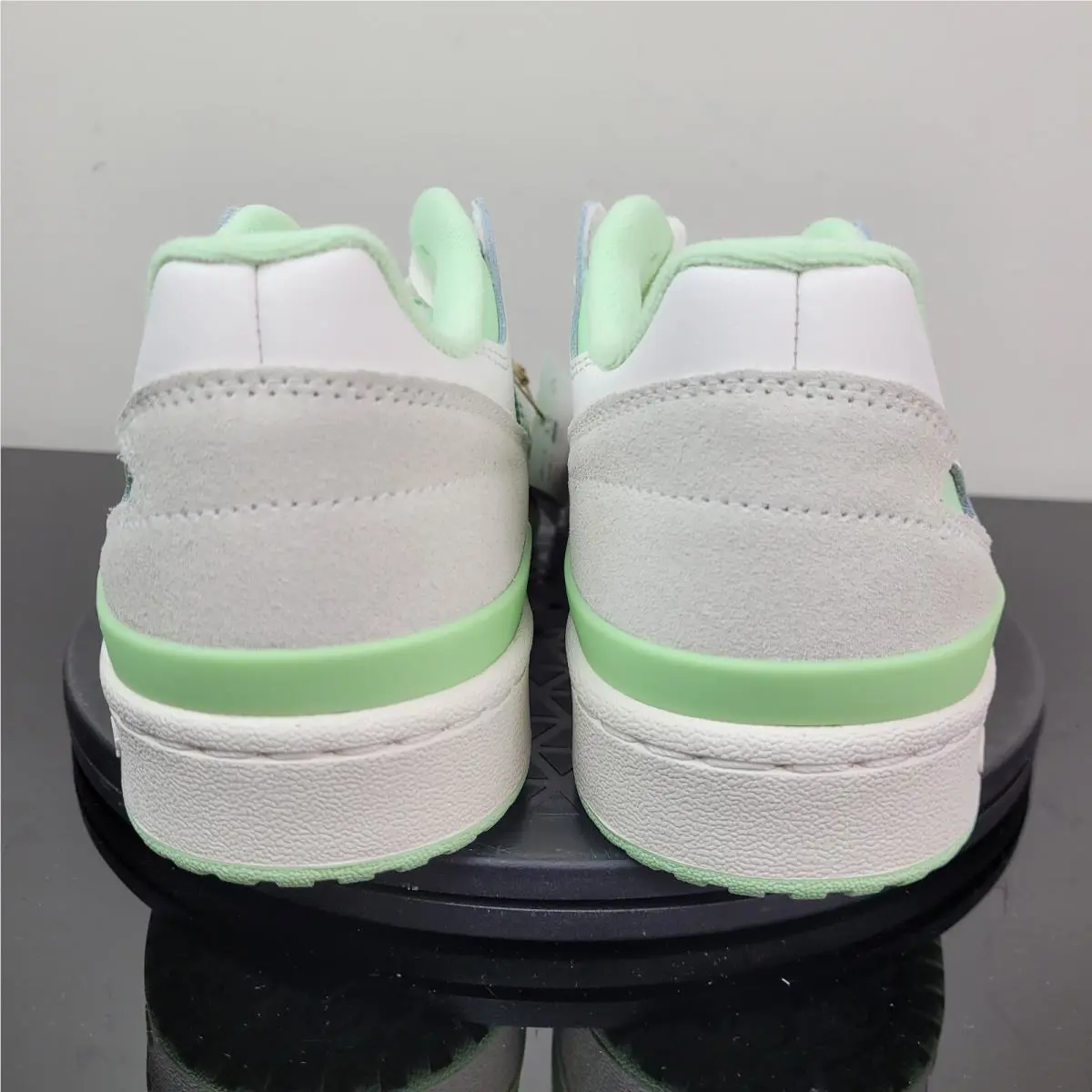 Adidas shoes - Forum Low CL - Forum Low - IG1427 - White 1