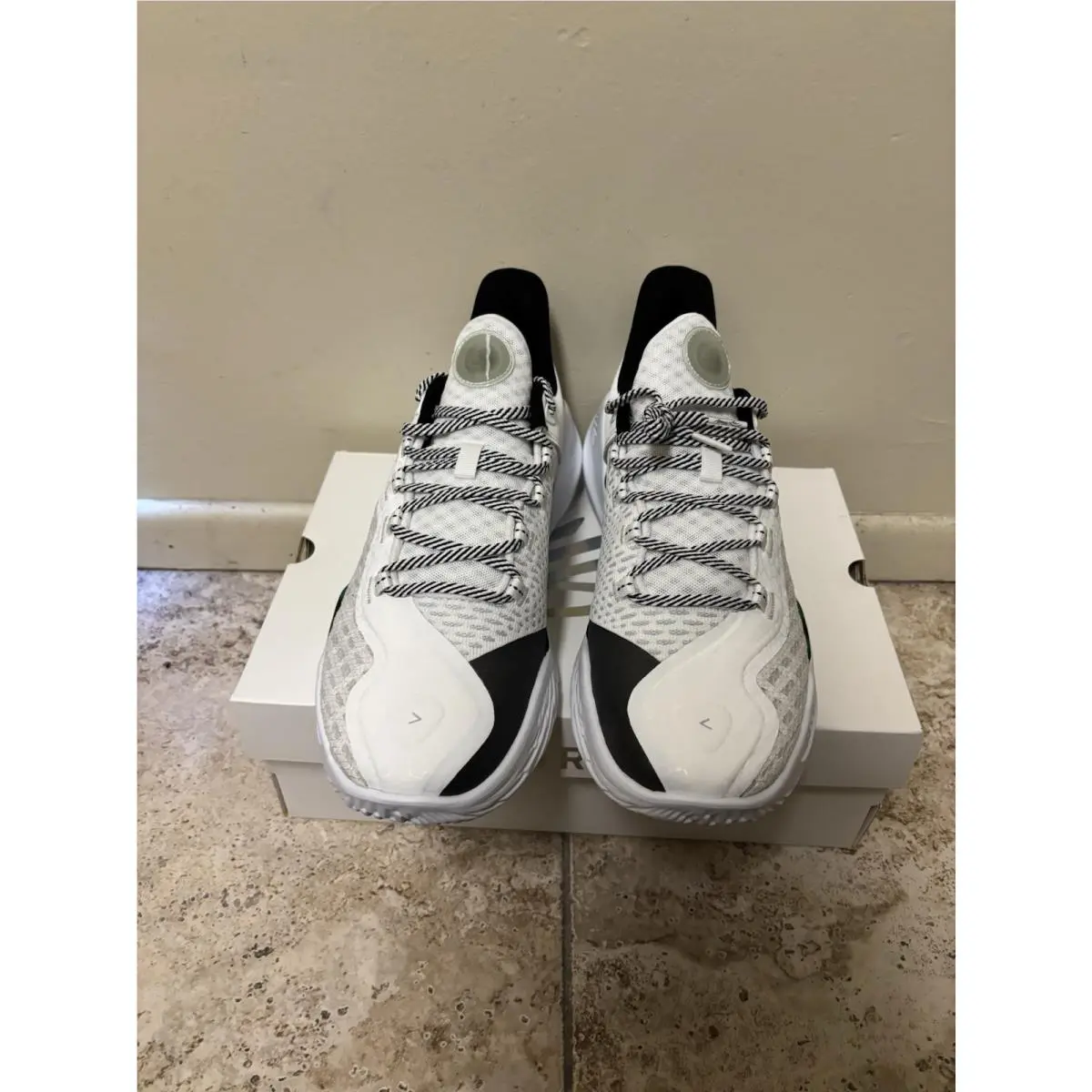 Under Armour shoes - Under Armour Curry 11 - Curry - 3027502-100 - White 2