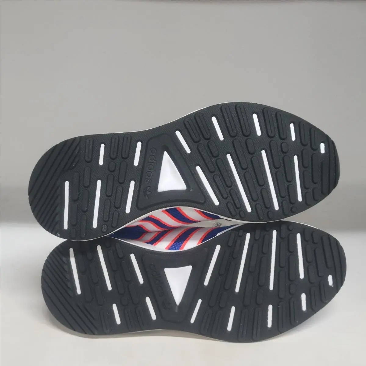 Adidas shoes - adidas Retroset - Retroset - FW3342 - Blue/White/Solar Red 6