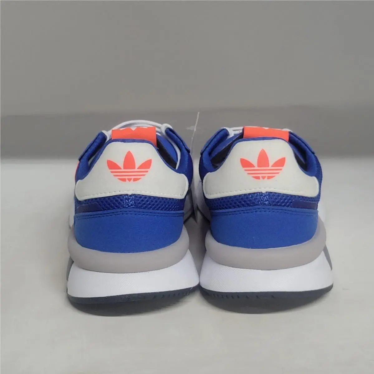 Adidas shoes - adidas Retroset - Retroset - FW3342 - Blue/White/Solar Red 3