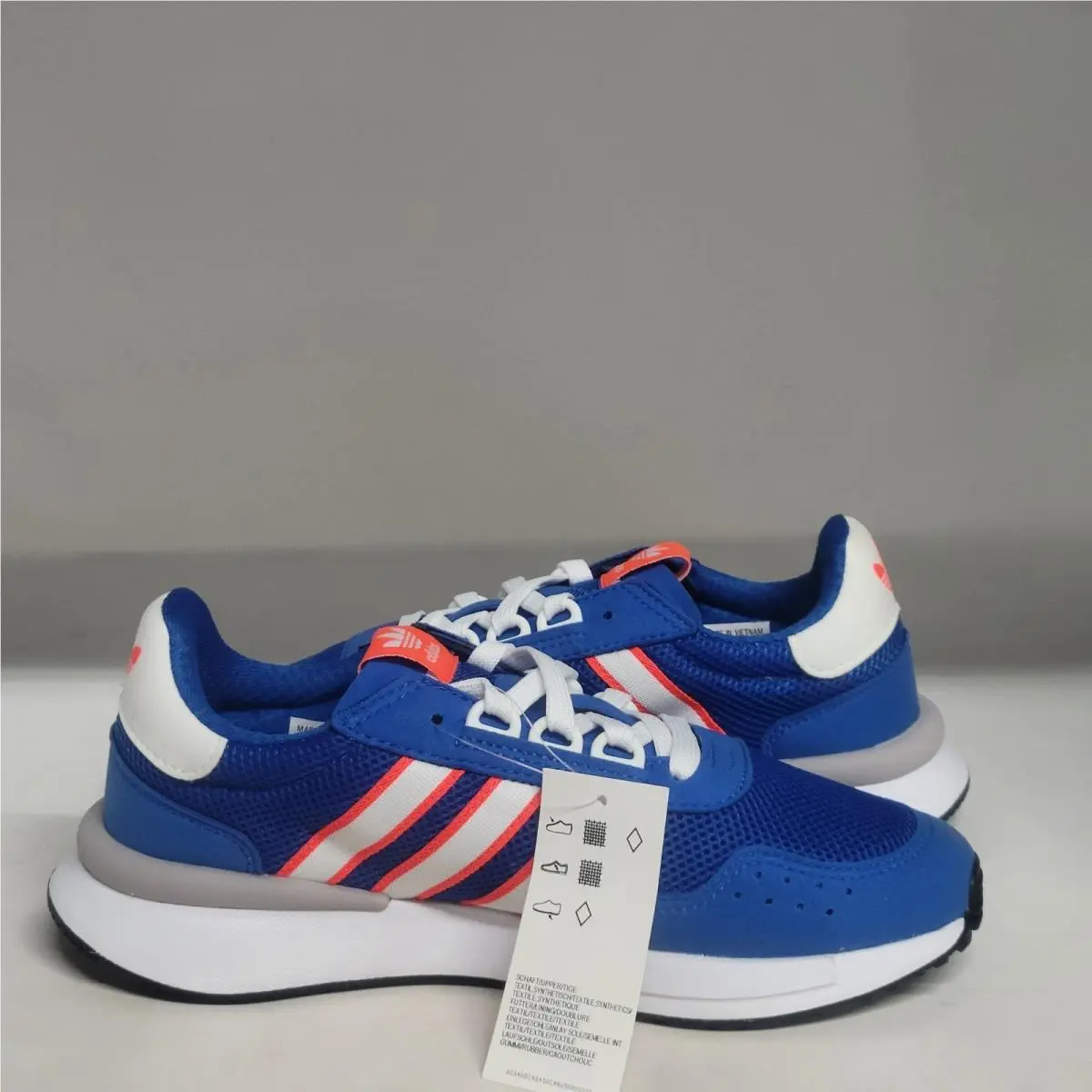 Adidas shoes - adidas Retroset - Retroset - FW3342 - Blue/White/Solar Red 4