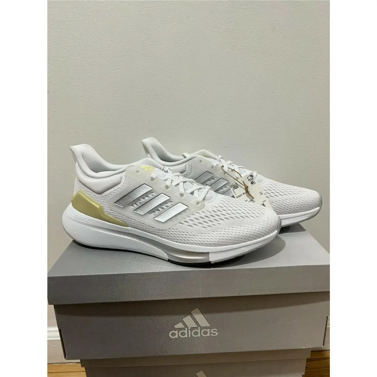 Adidas EQ21 Run Women`s Size 10 White/matte Silver Running Shoes GZ0591