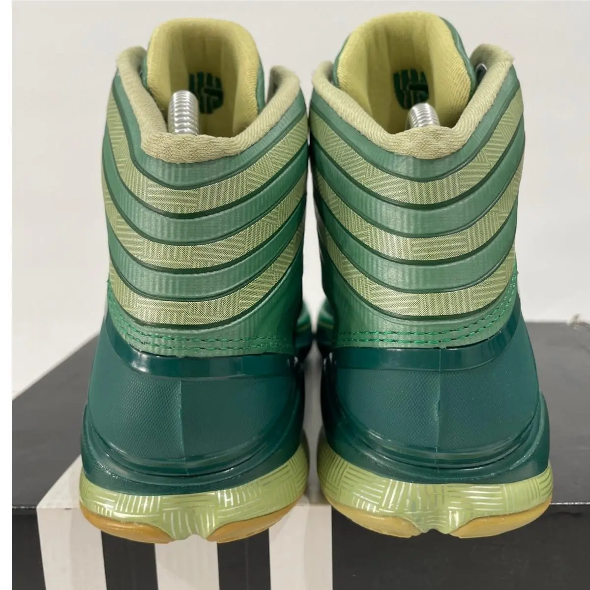 Adidas shoes - adidas adiZero Crazylight 2 - adiZero Crazylight - G65945 - Green (UPC: 886408688756) 3
