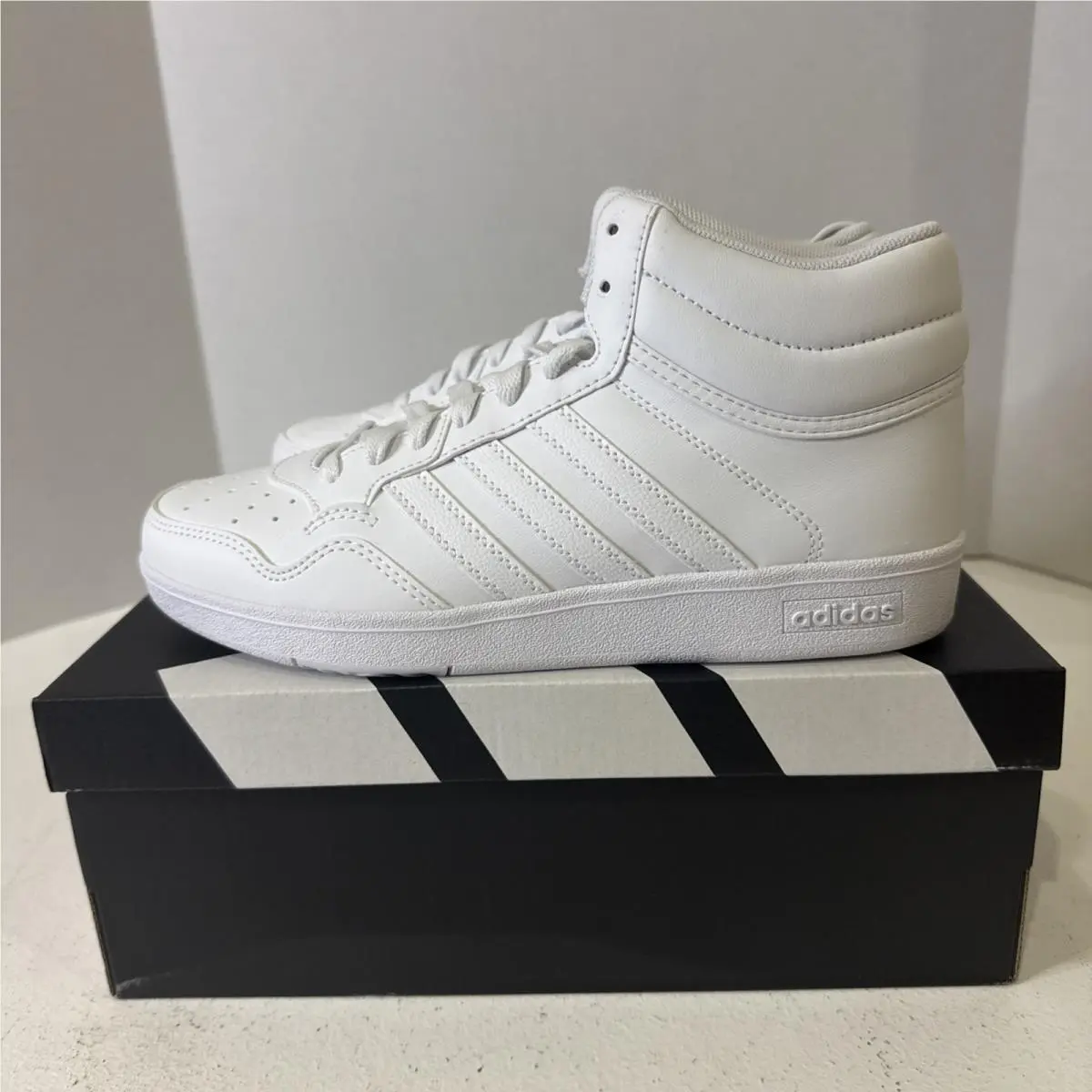 Adidas Hoops 4.0 Mid Men’s Athletic Shoe White Sneakers Footwear Trainers M 5.5