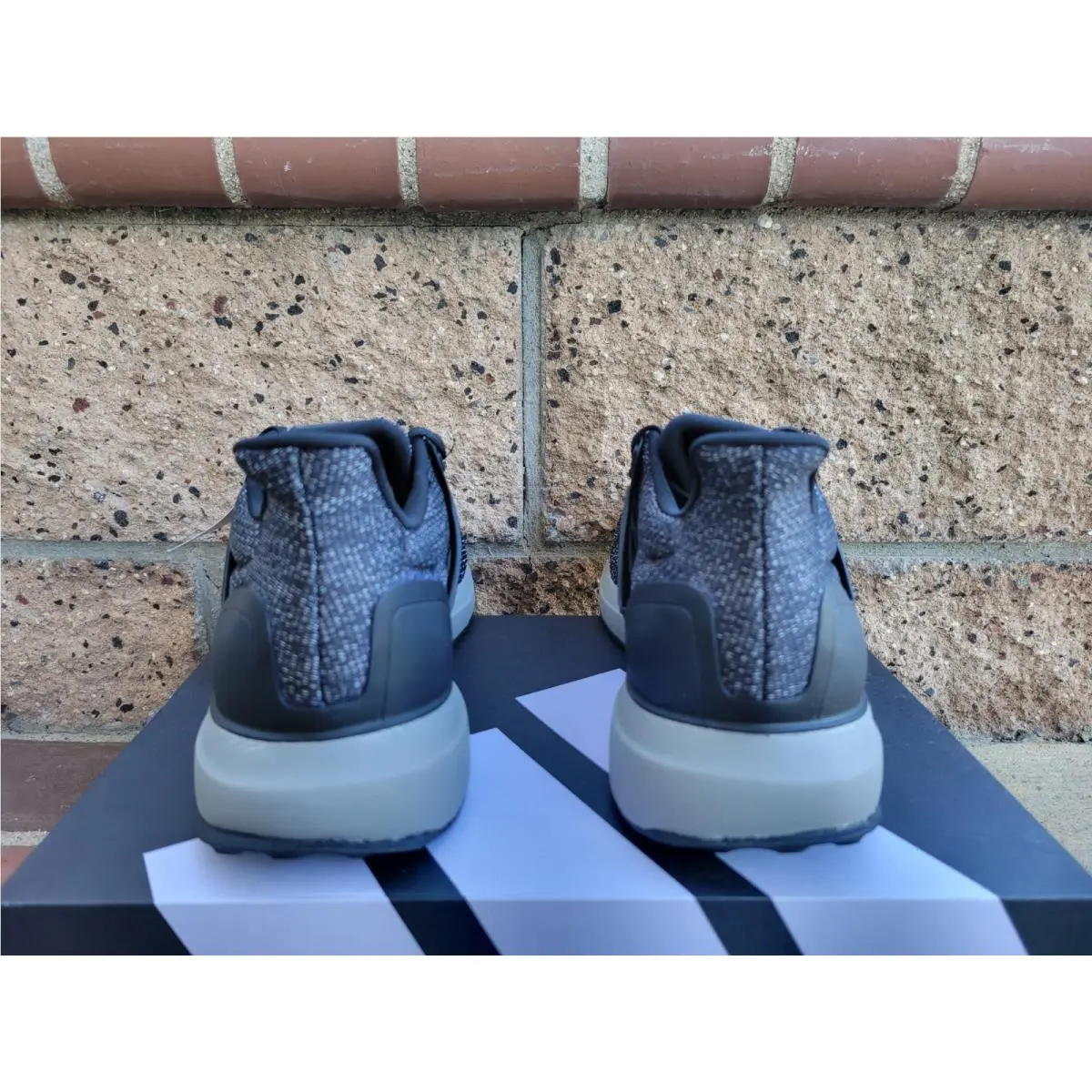 Adidas shoes - adidas Running - Running - JP7690 - Black 3