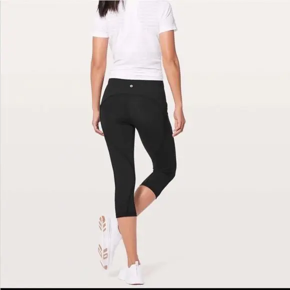 Lululemon clothing - black 1
