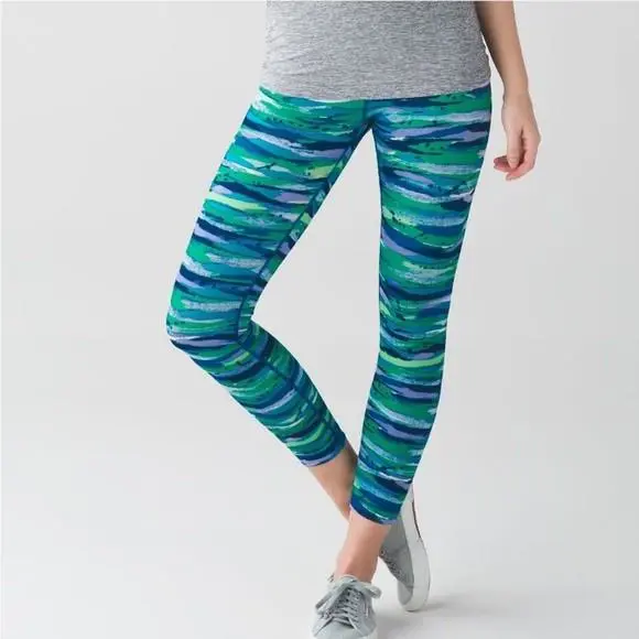 Lululemon clothing - Multi-Color 1