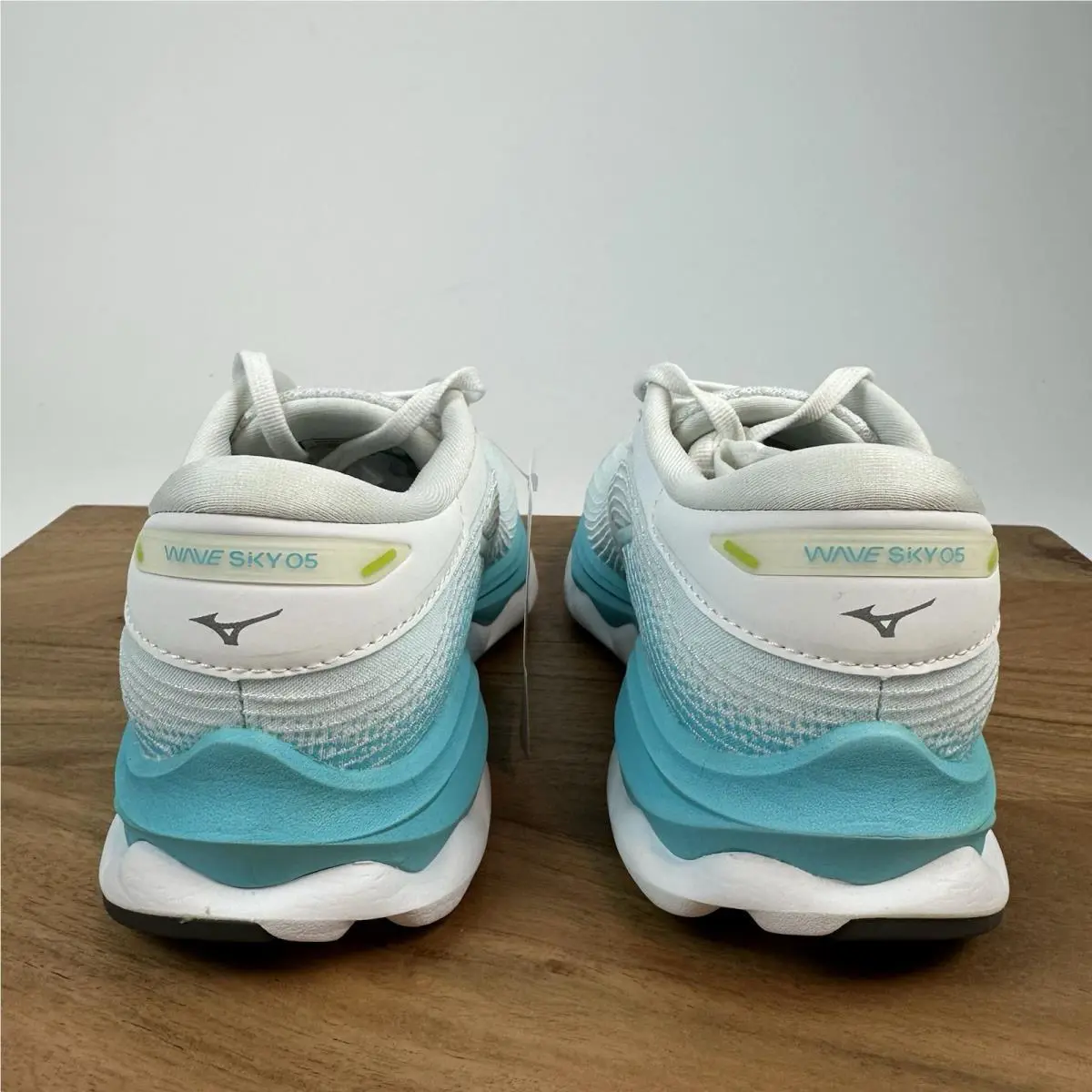 Mizuno shoes - Wave Rider Sky - Wave Rider Sky - J1GD210200 - White 4