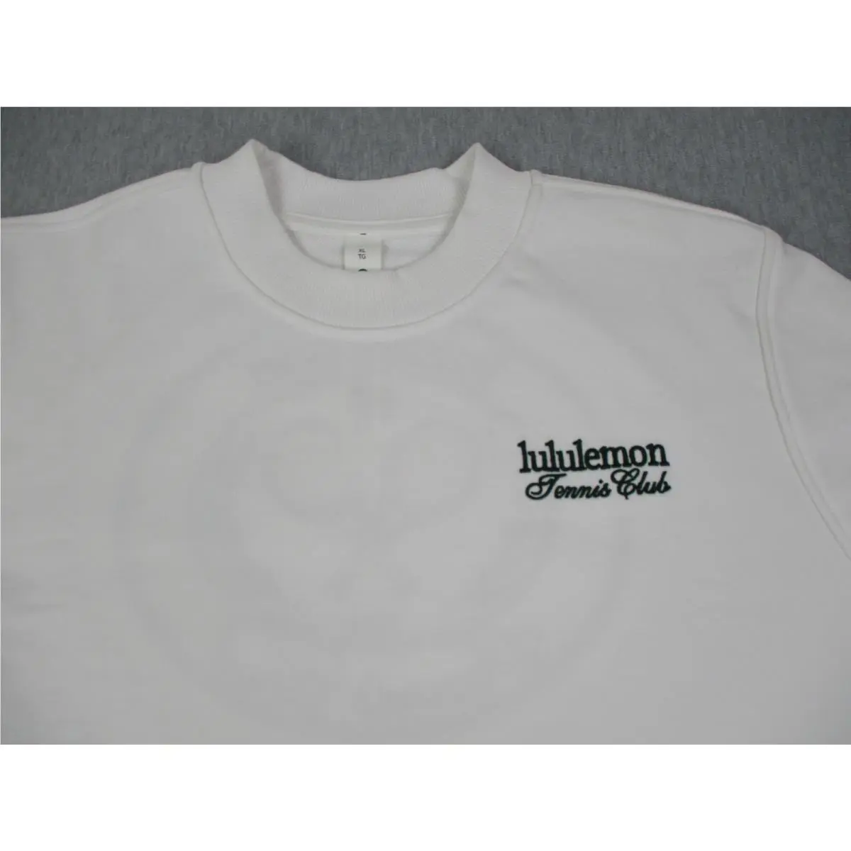 Lululemon clothing - White 10