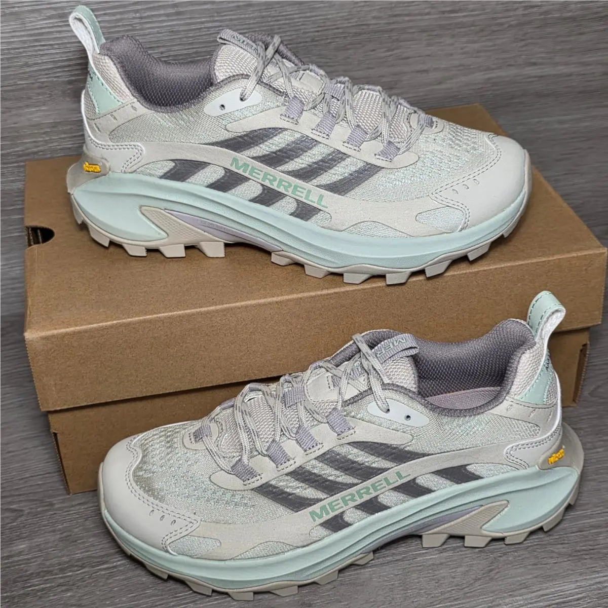 Merrell Women`s Moab Speed 2 Hiking Trail Running Shoes Size 9.5 Off-white Green