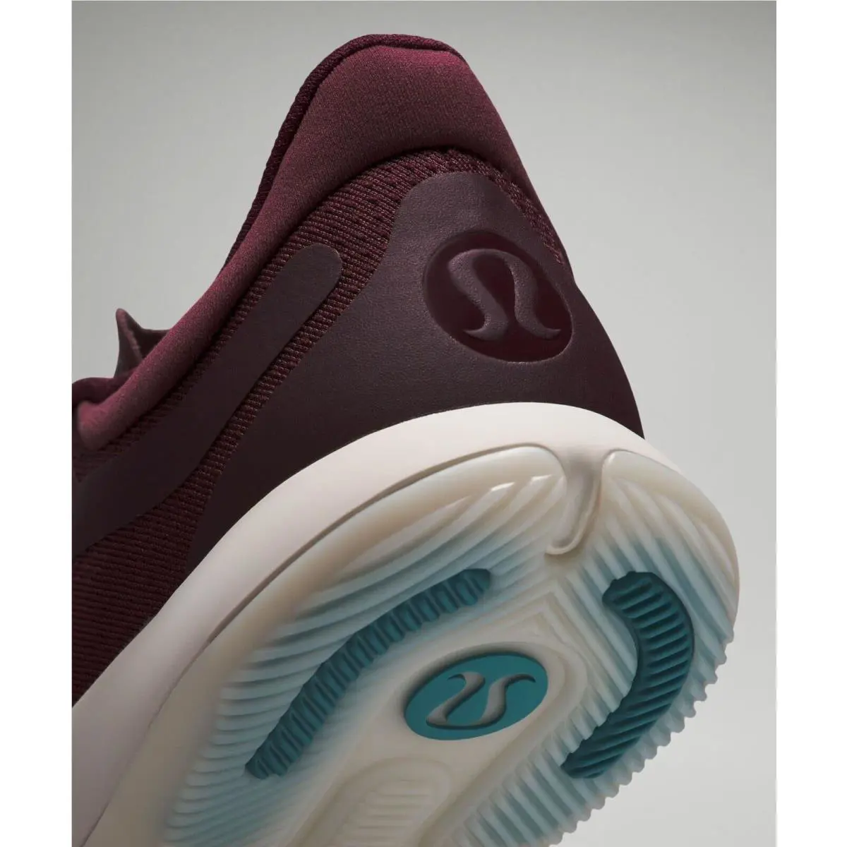Lululemon shoes - Strongfeel - Strongfeel - cassis 1