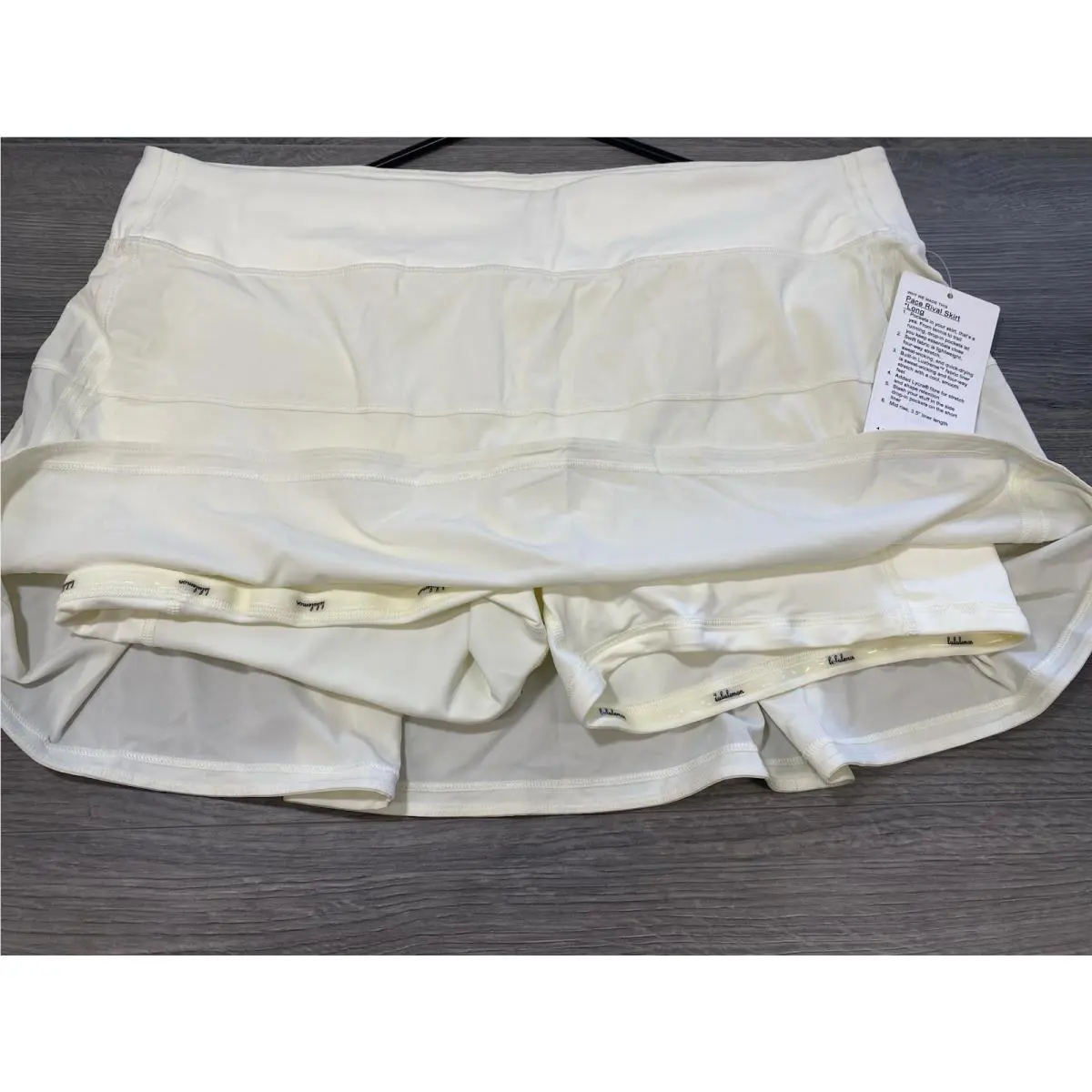 Lululemon clothing - Ivory 1