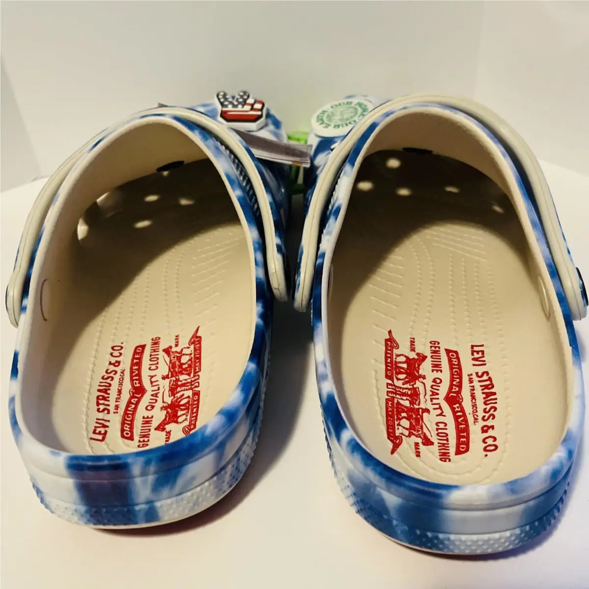 Crocs shoes - Levis x Crocs Classic Clog - 208918-160 - Blue (UPC: 196265500932) 3