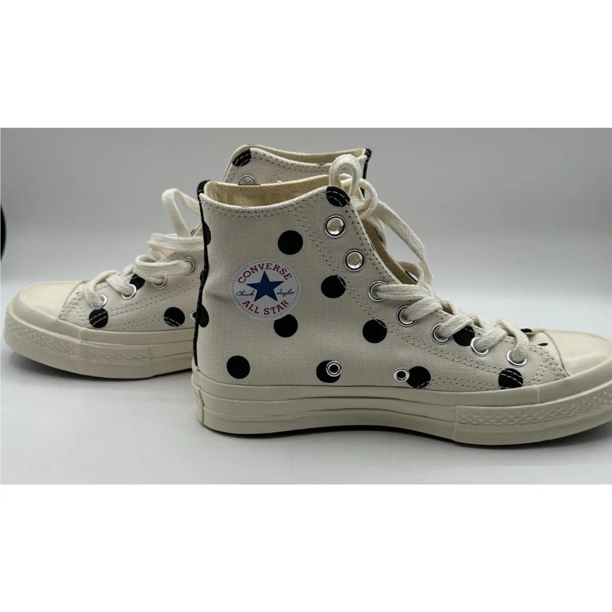 Converse shoes - White 1