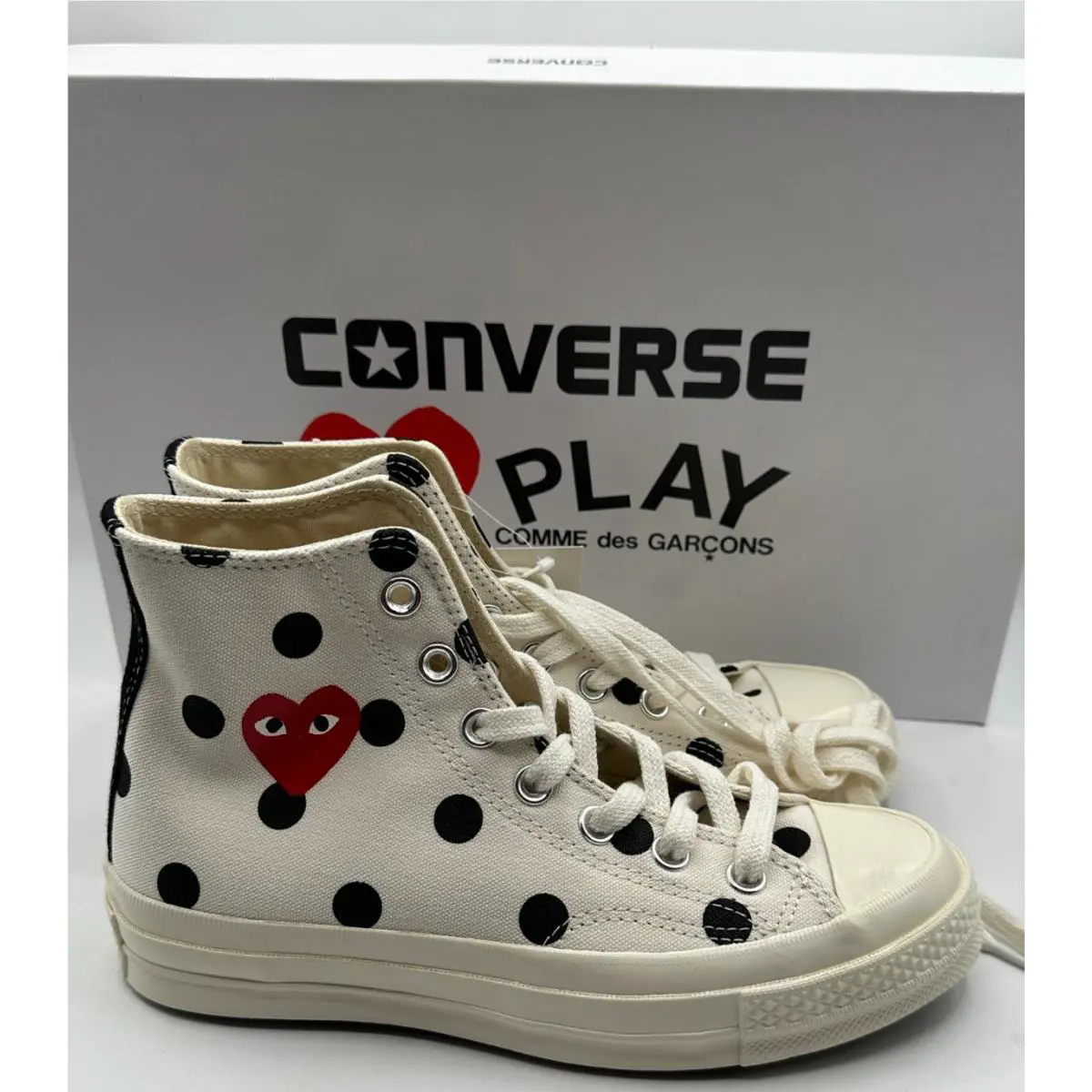 Converse shoes - White 3