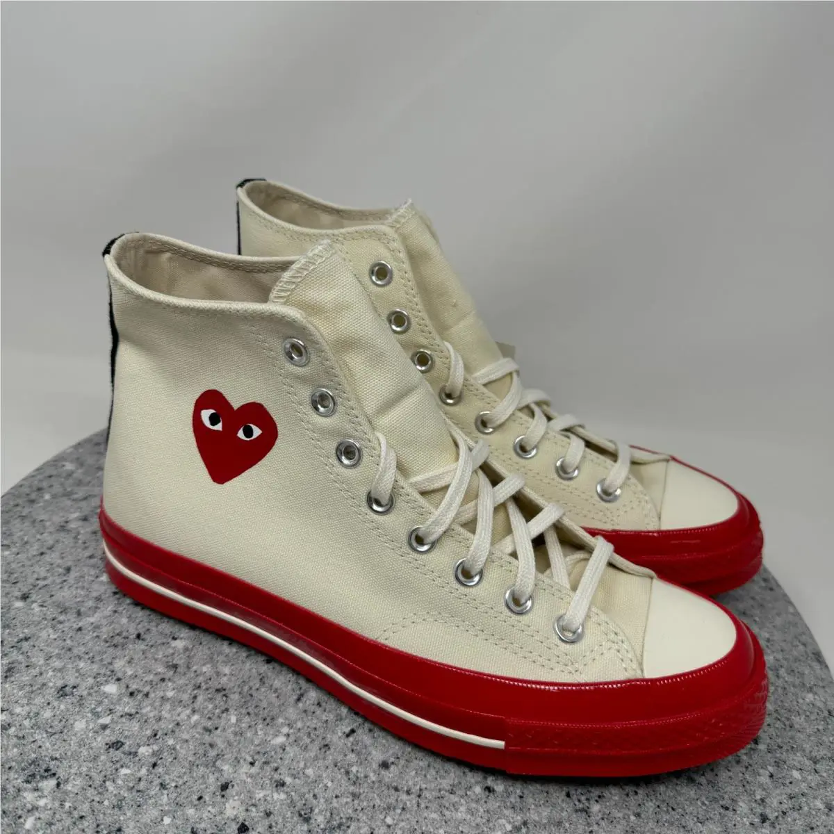 Converse shoes - White 8