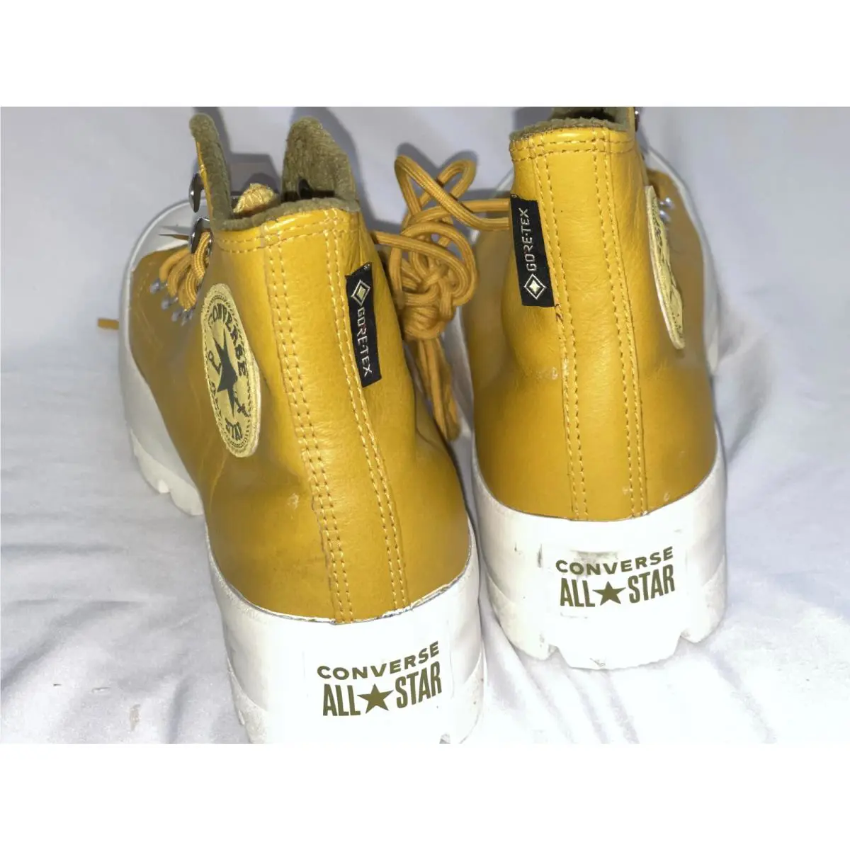 Converse shoes - Gold 1