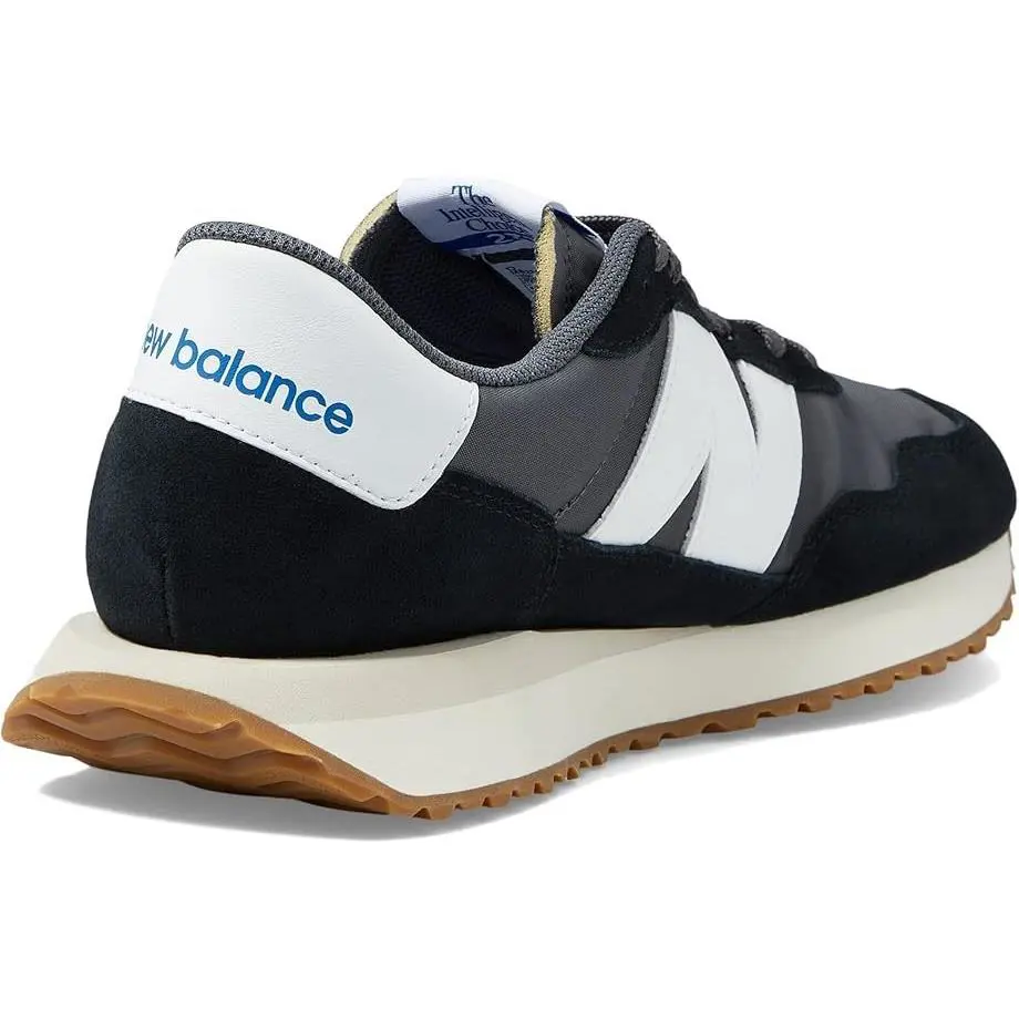 New Balance shoes - Black/White 3