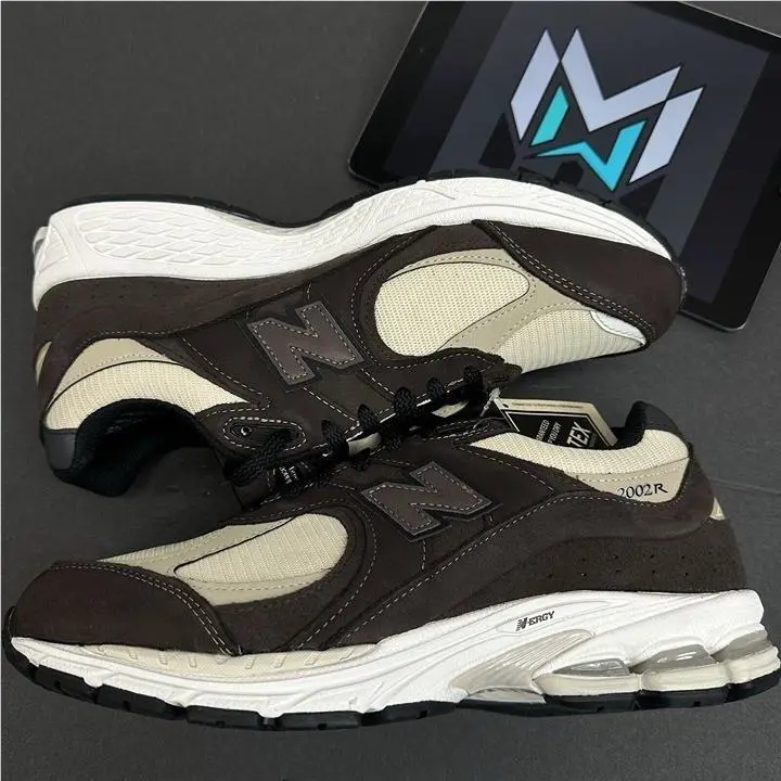New Balance shoes - M2002RXQ - M2002RXQ - Brown 0