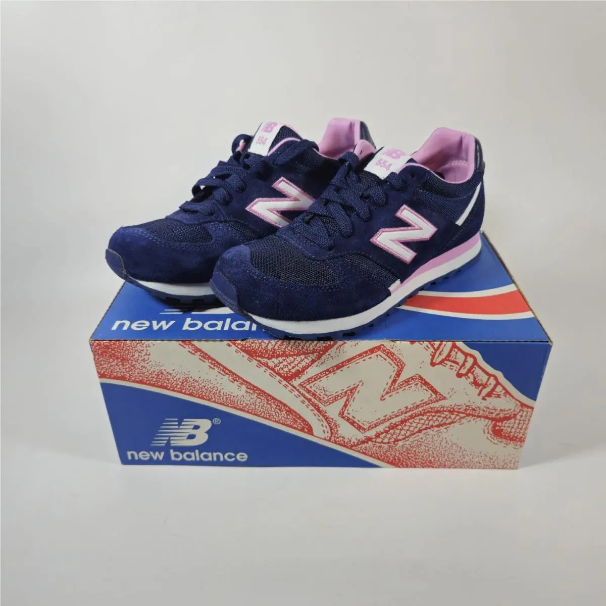 New Balance W554PNS Women’s Size 6 Dark Blue Pink Shoes Sneakers New