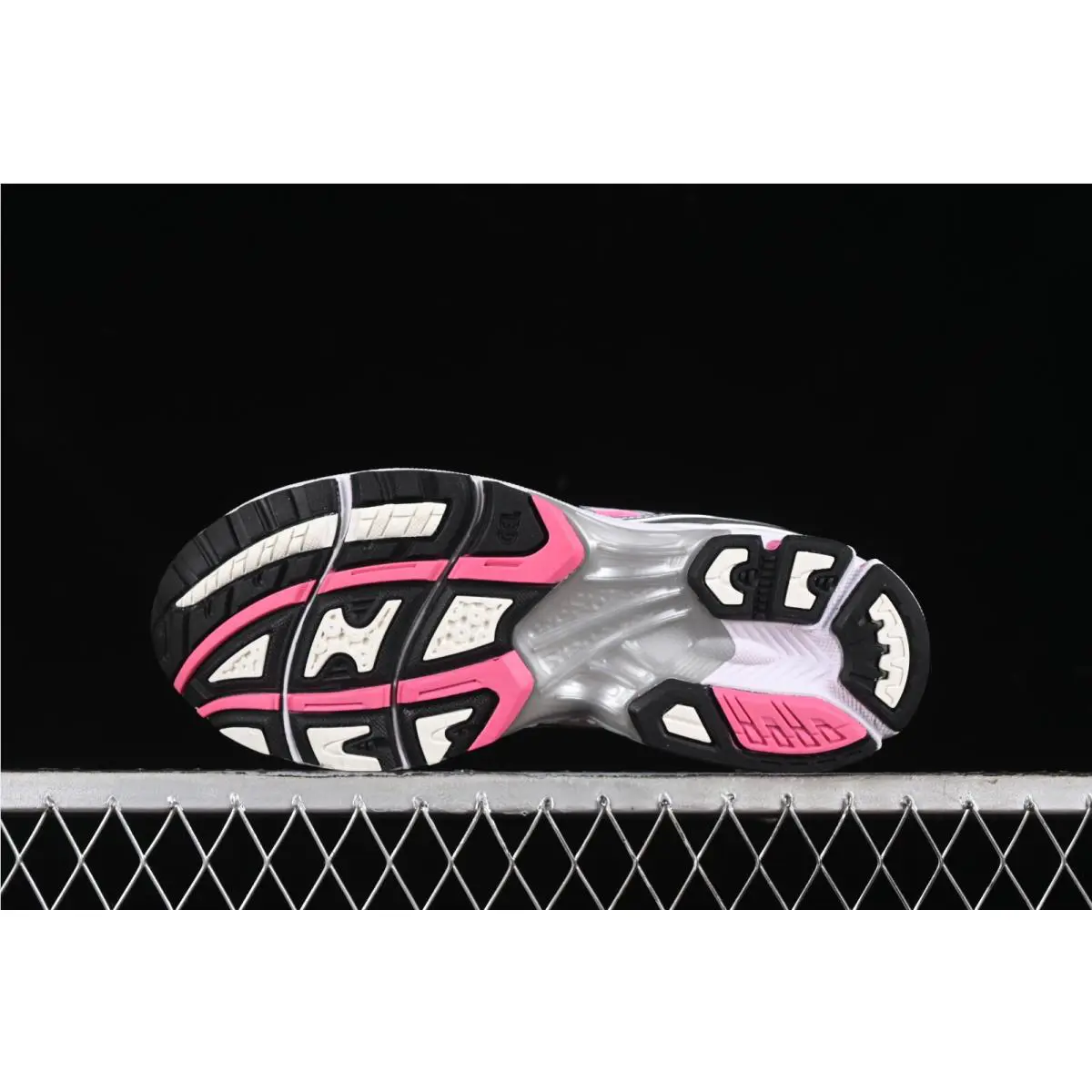 Asics shoes - ASICS GEL-Kayano - Pink 1