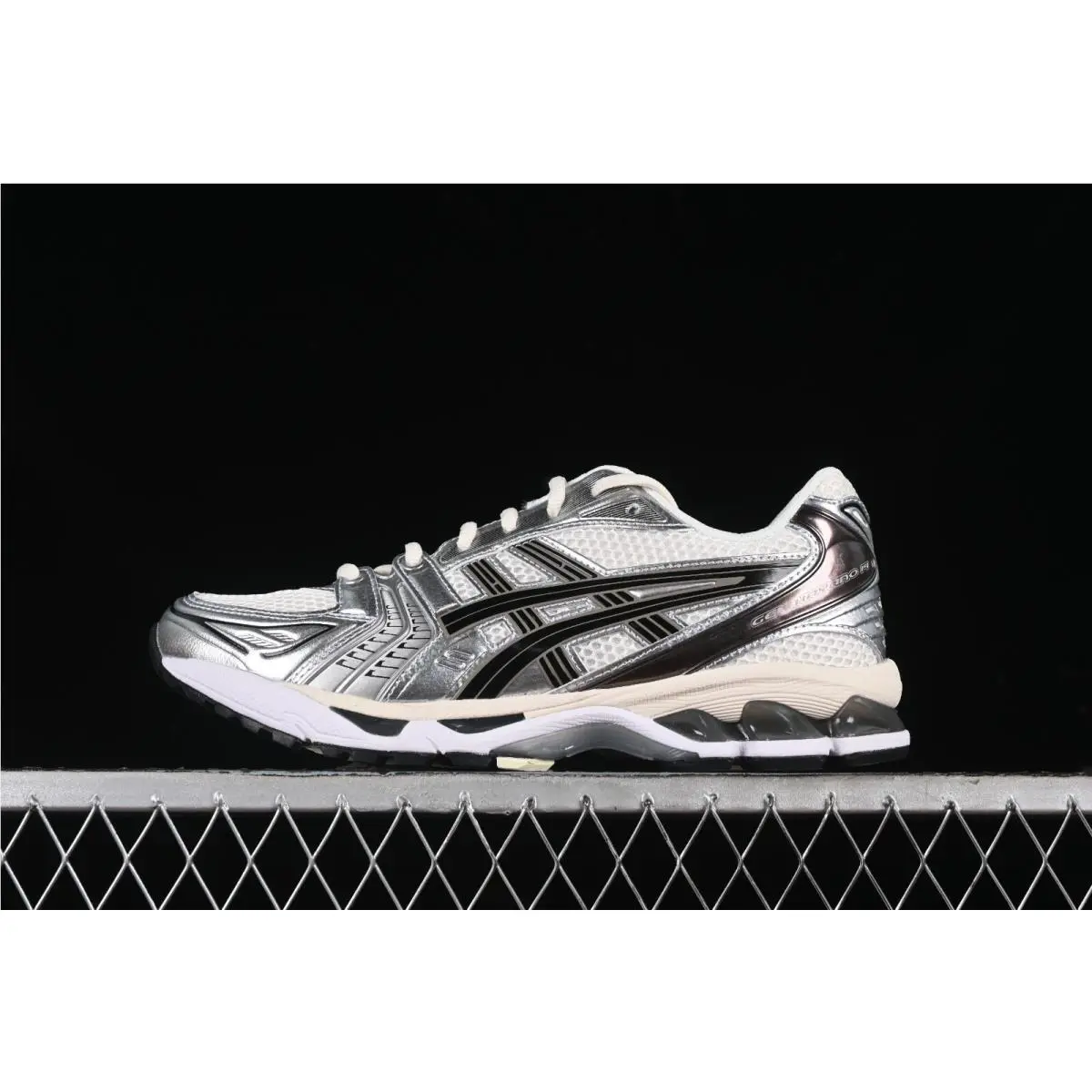 Asics shoes - Black 3